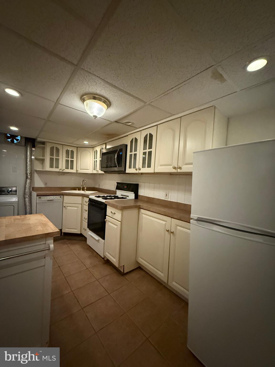 GRADUATE HOSPITAL - Residential Income