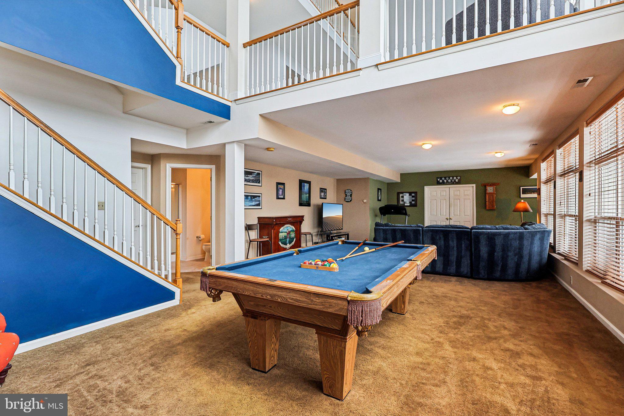 HIGH MEADOW - Residential