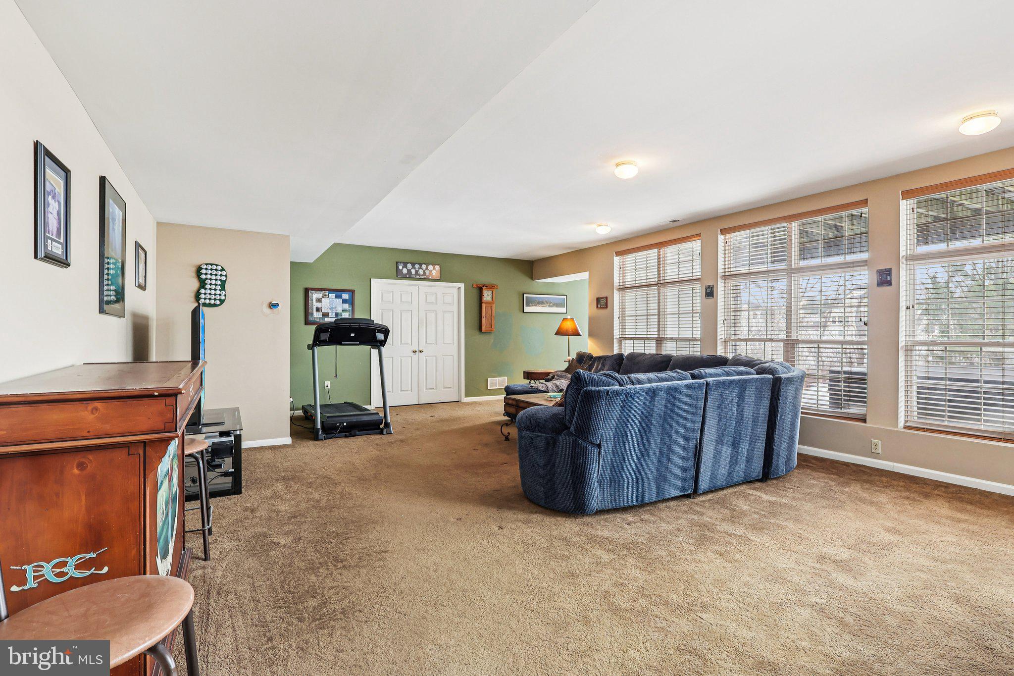 HIGH MEADOW - Residential