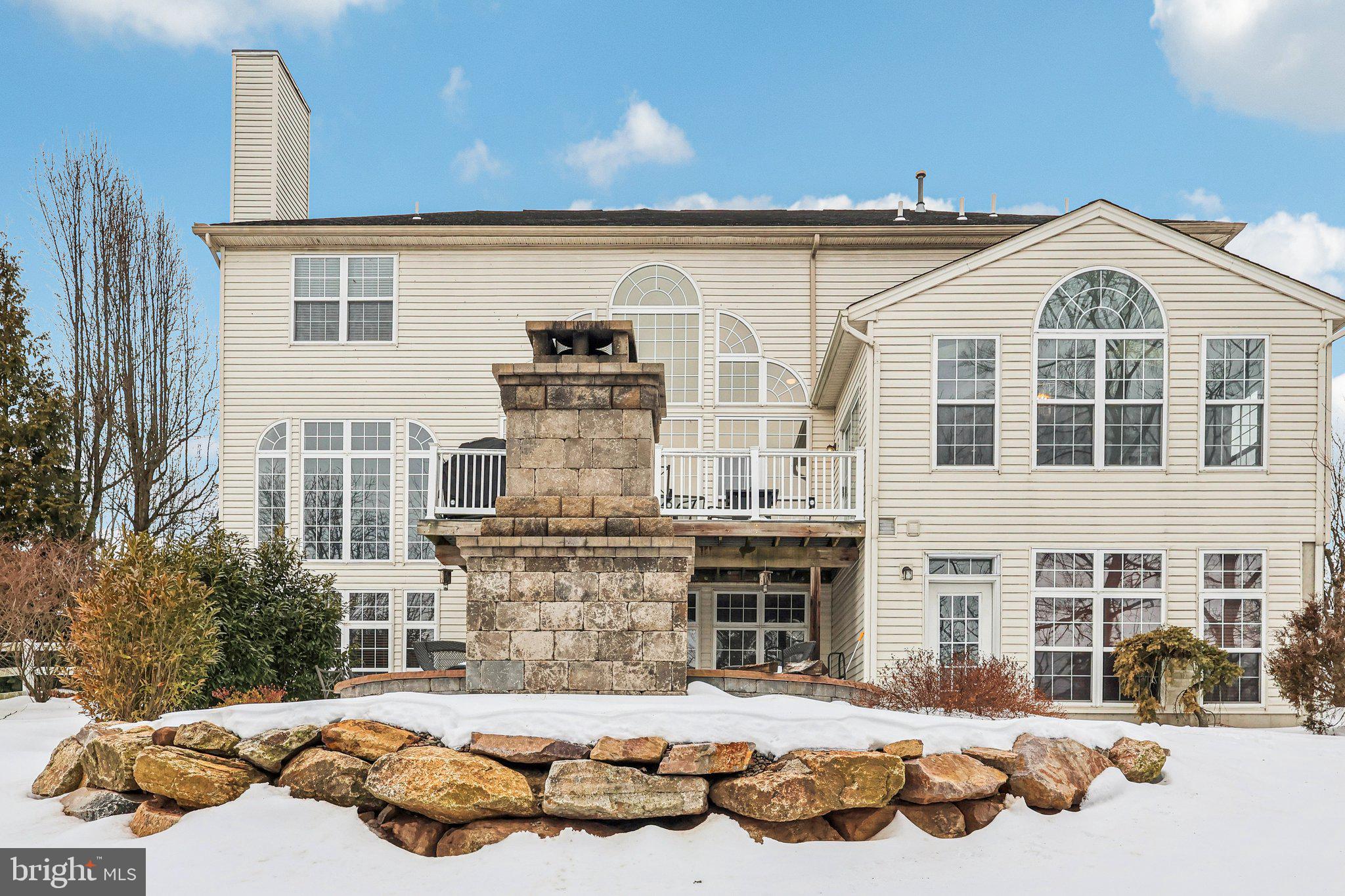 HIGH MEADOW - Residential