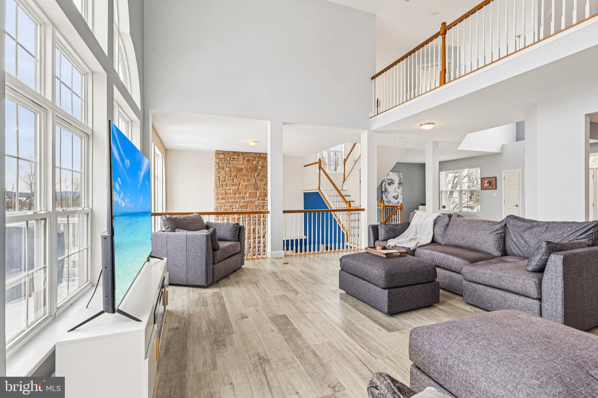 HIGH MEADOW - Residential