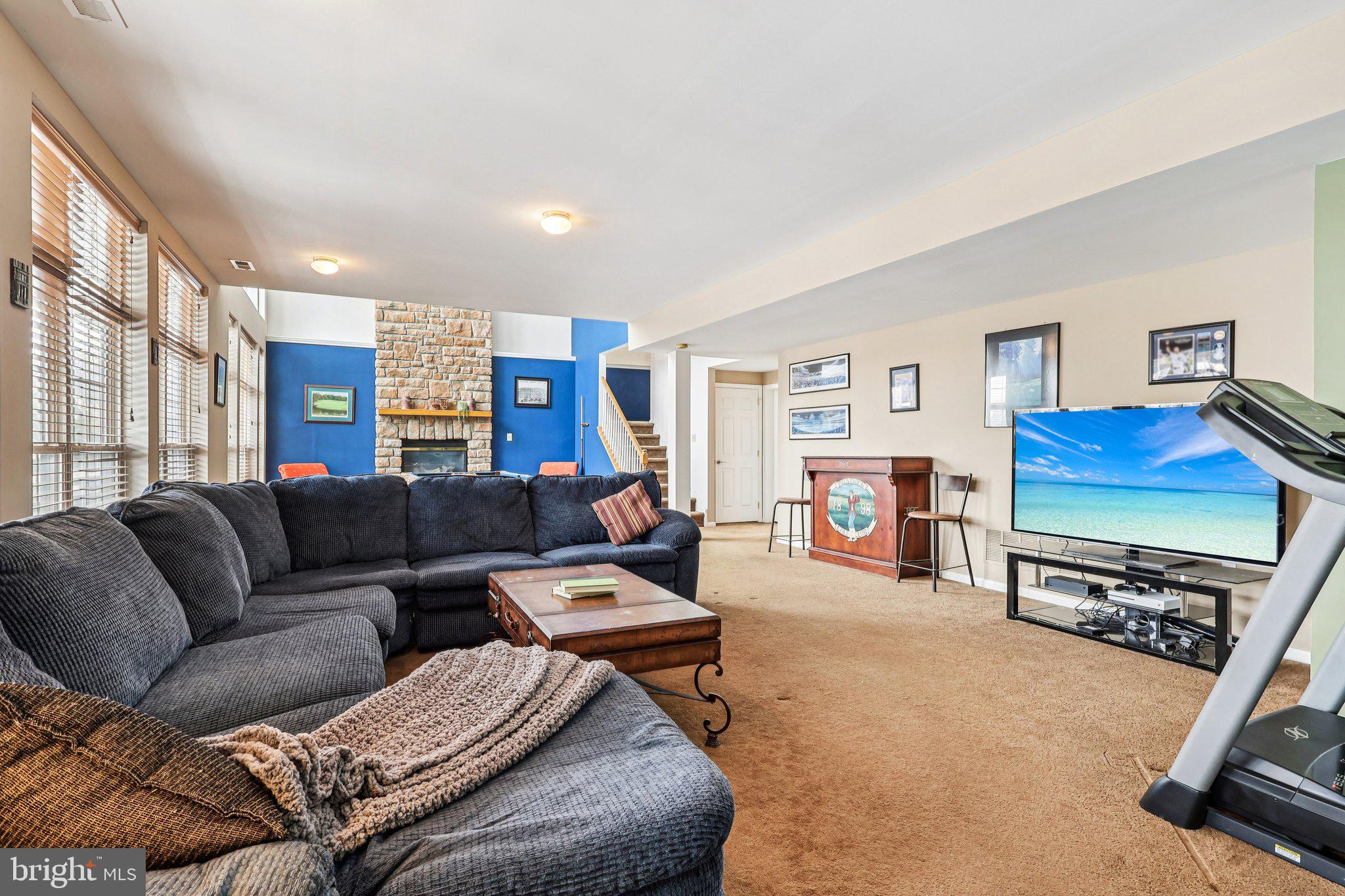 HIGH MEADOW - Residential