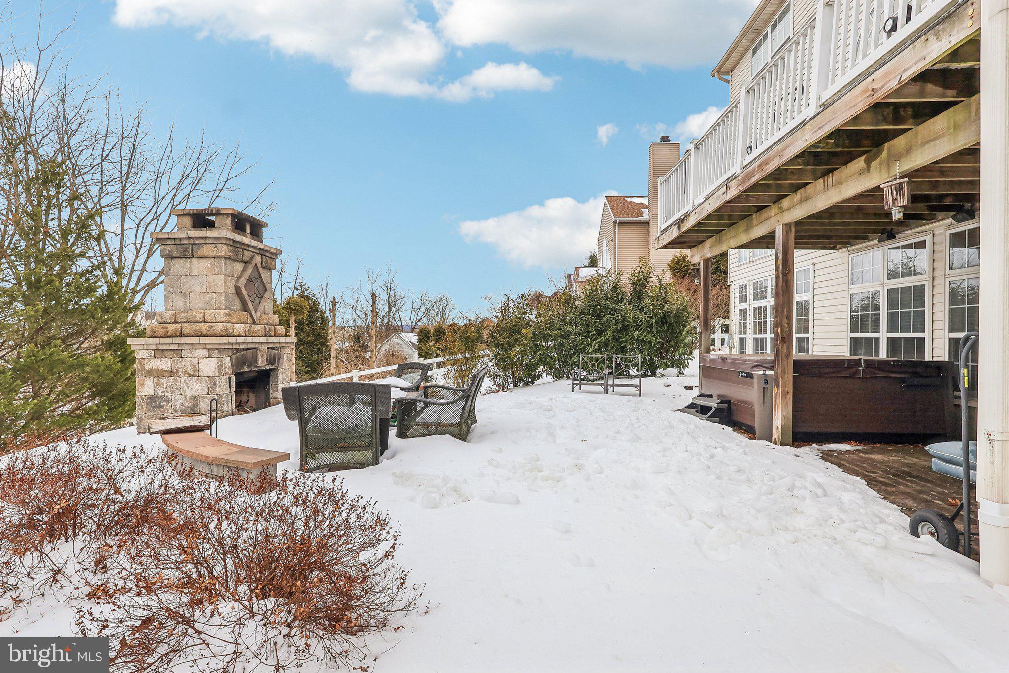 HIGH MEADOW - Residential