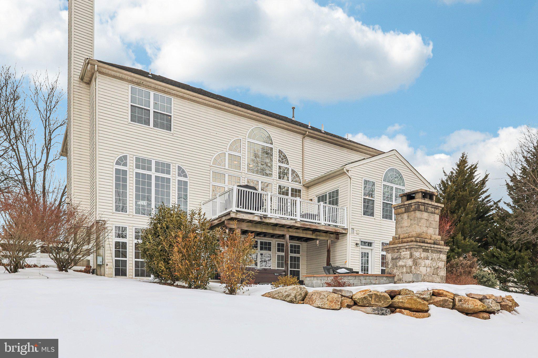 HIGH MEADOW - Residential