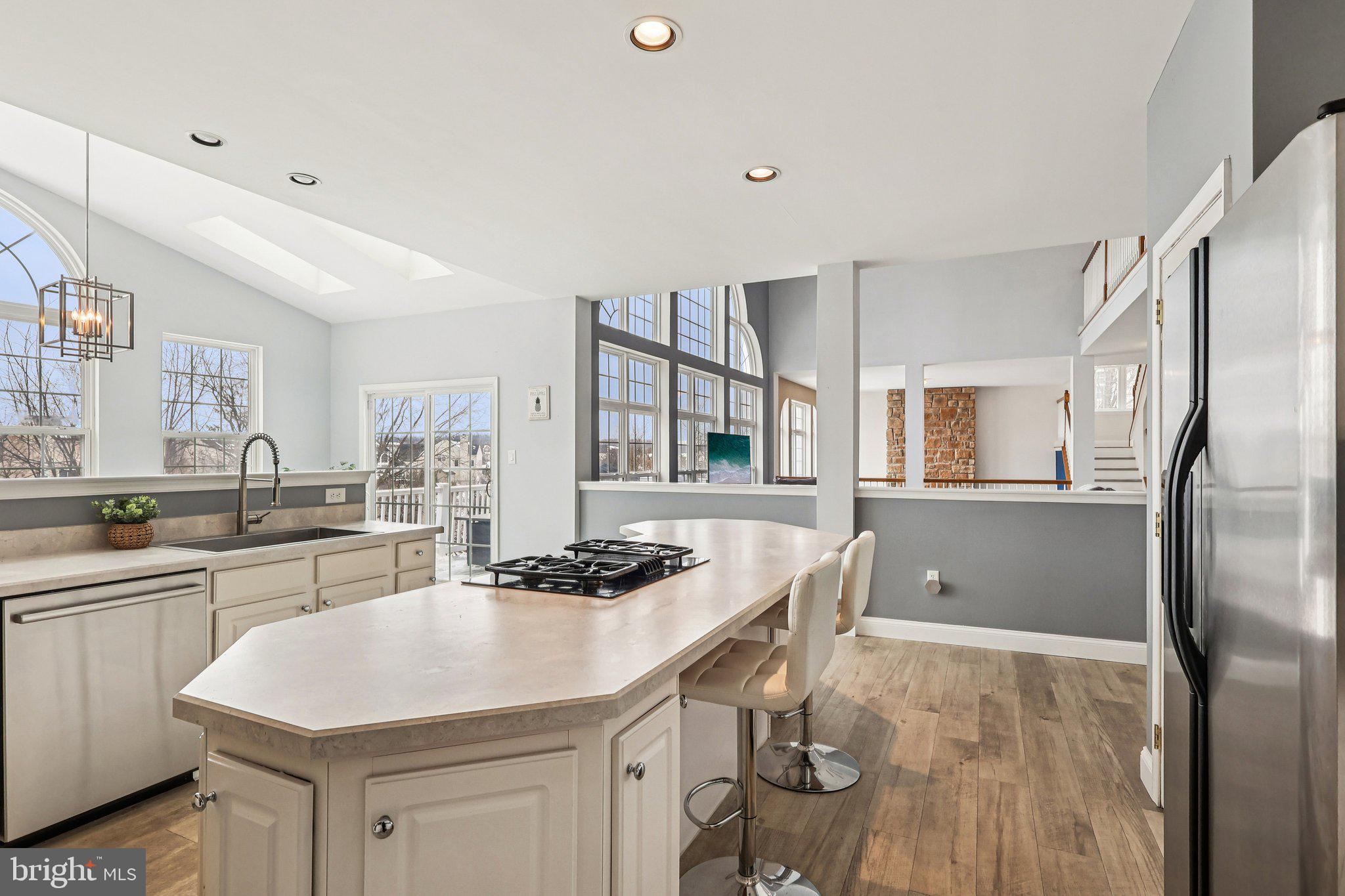 HIGH MEADOW - Residential