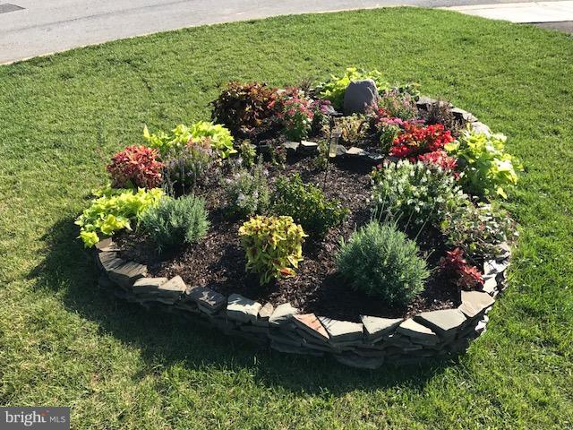 ARCADIA SPRINGS - Residential