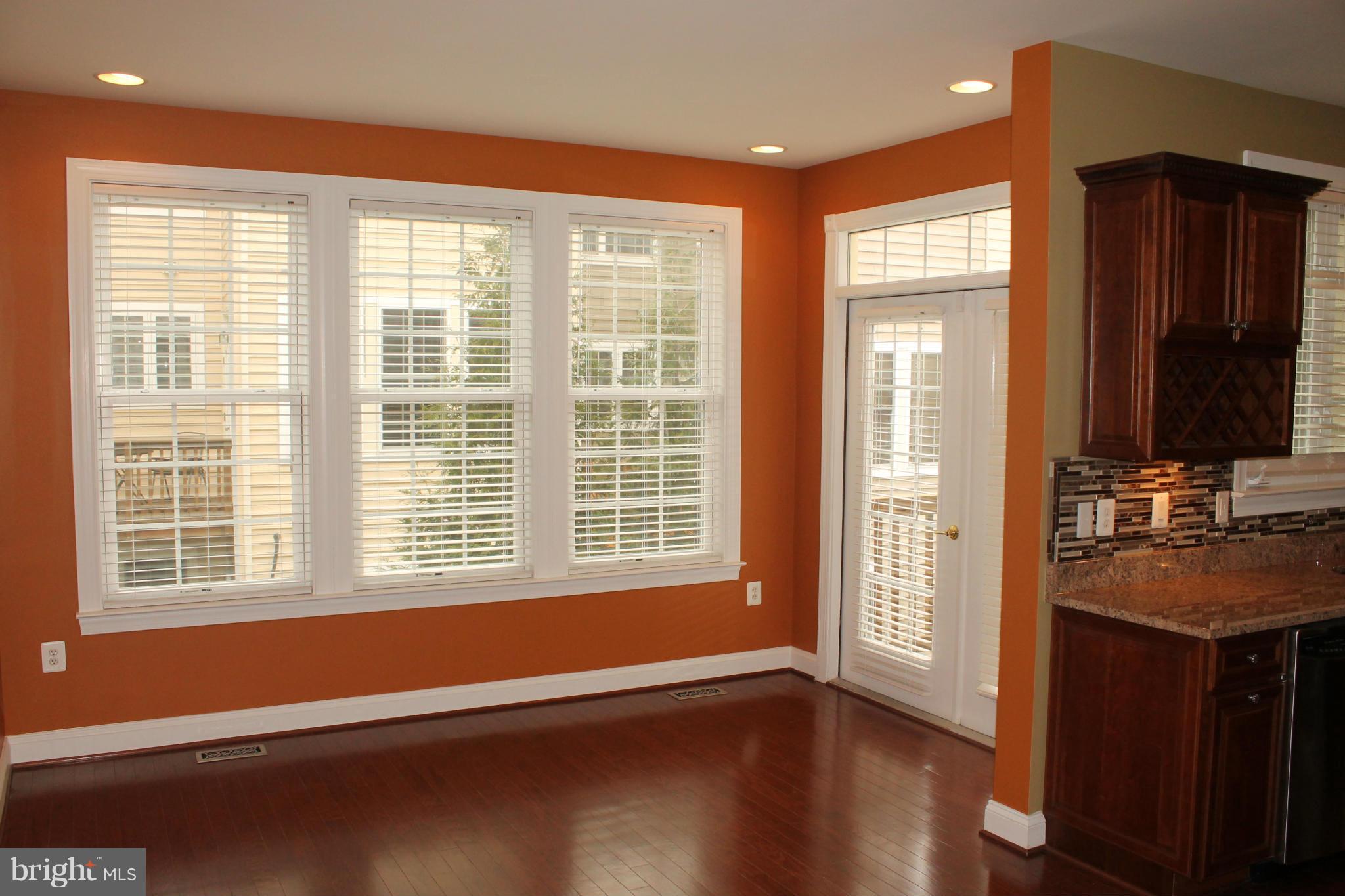 CASCADES - Residential Lease