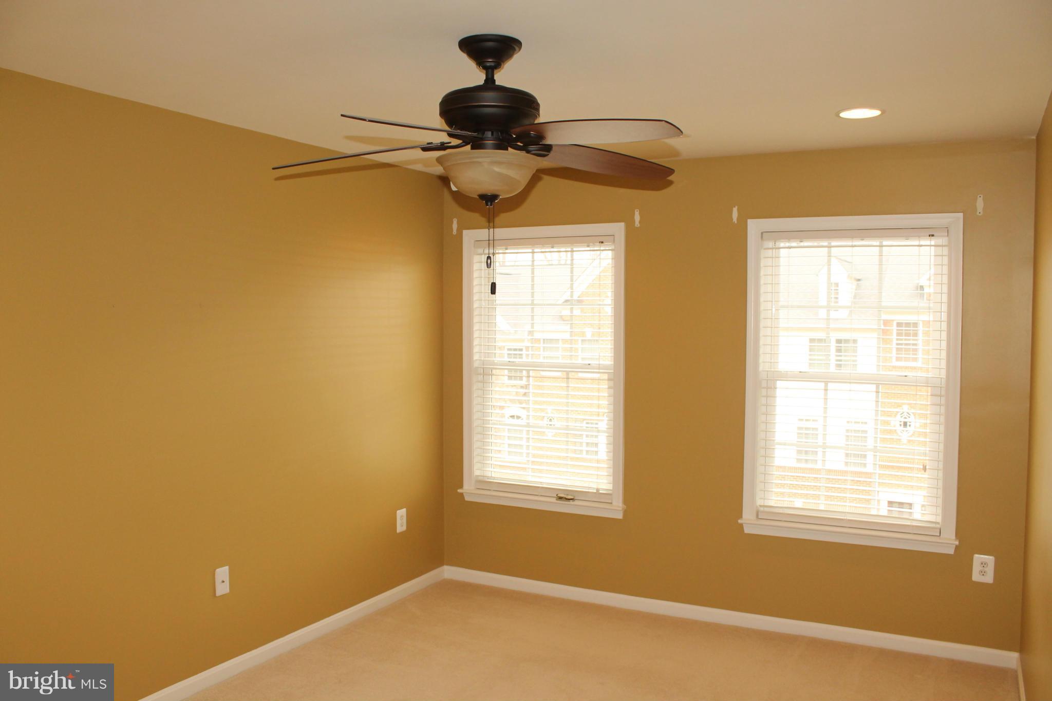 CASCADES - Residential Lease