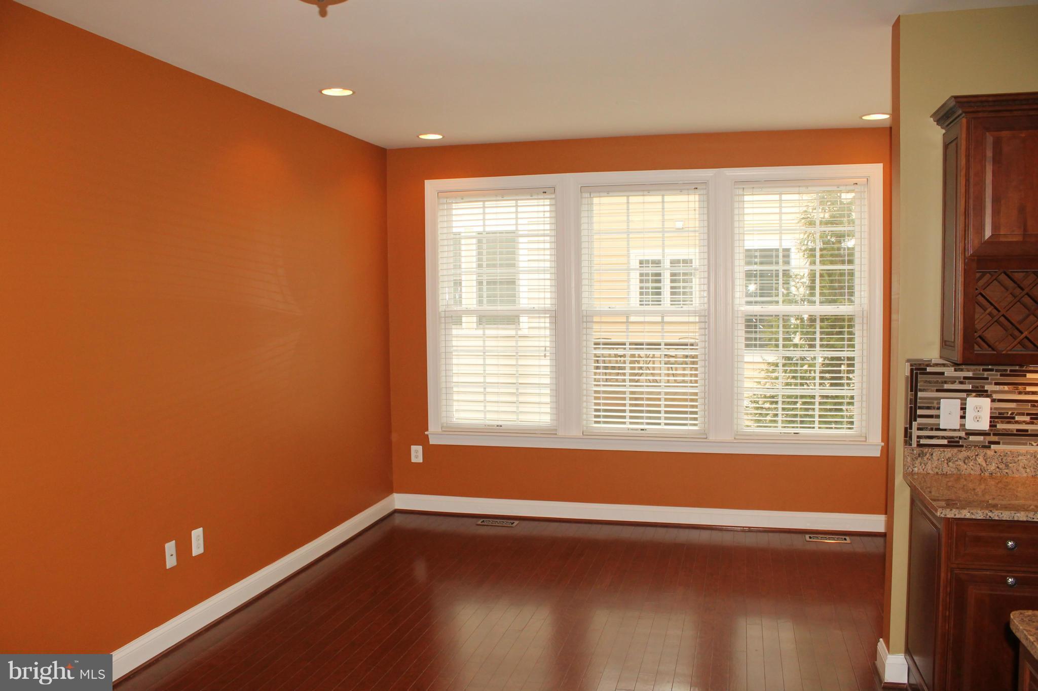 CASCADES - Residential Lease