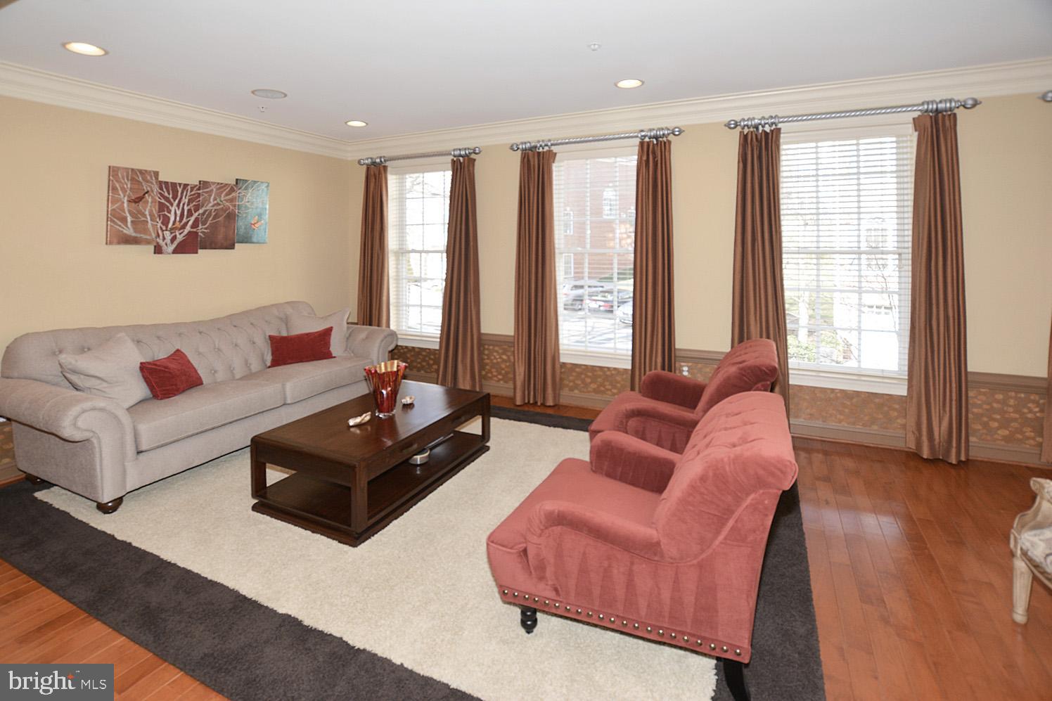 QUAKER RIDGE - Residential