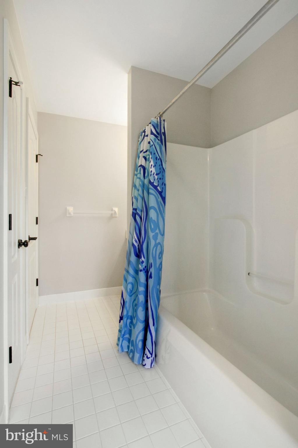 LONGWOOD VILLAGE - Residential