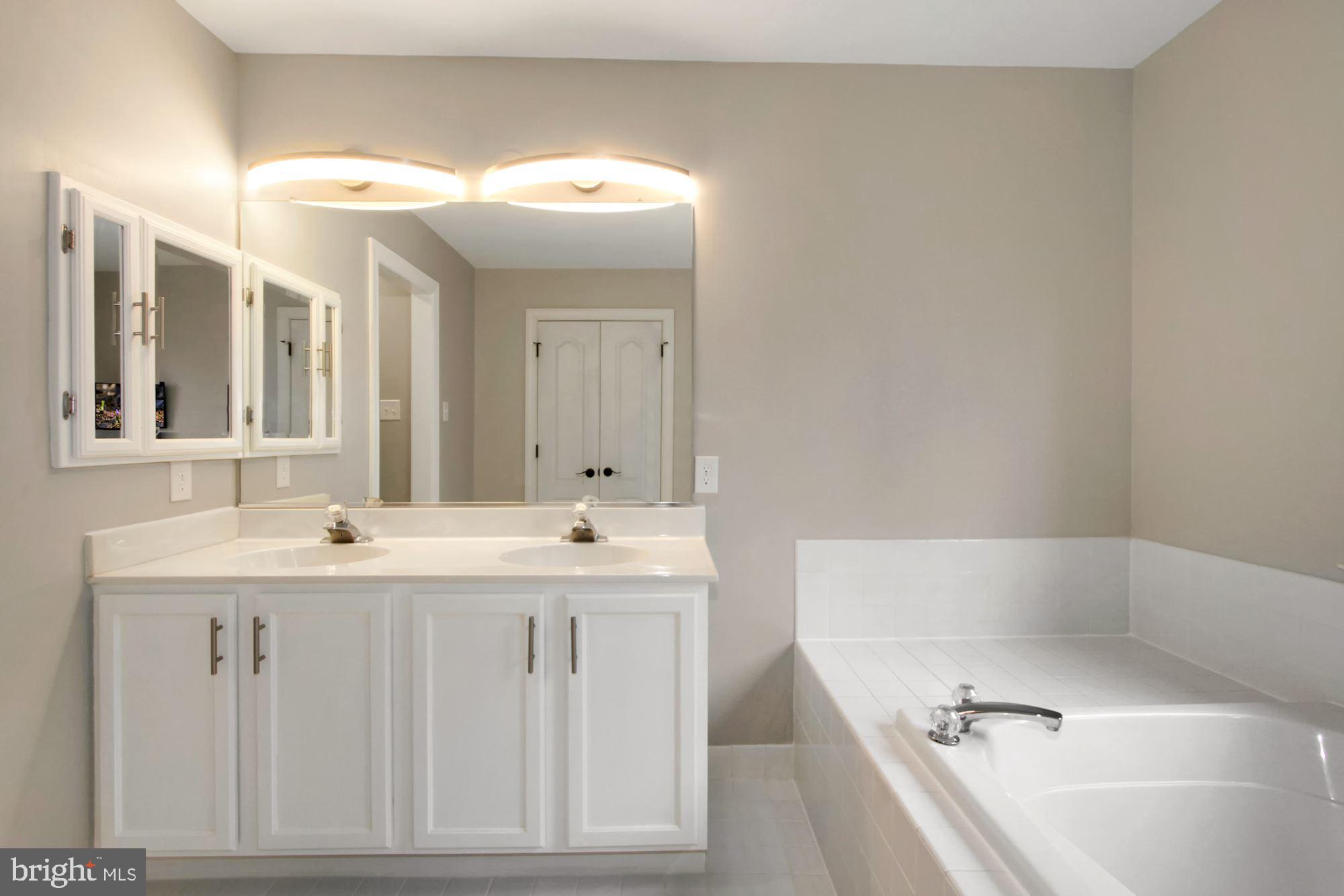 LONGWOOD VILLAGE - Residential