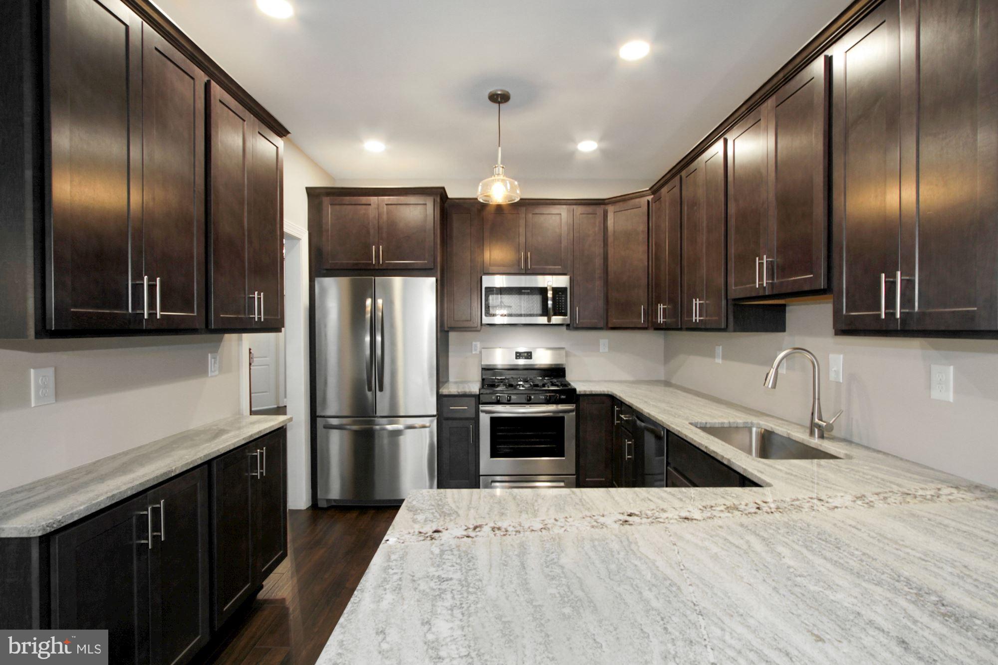 LONGWOOD VILLAGE - Residential