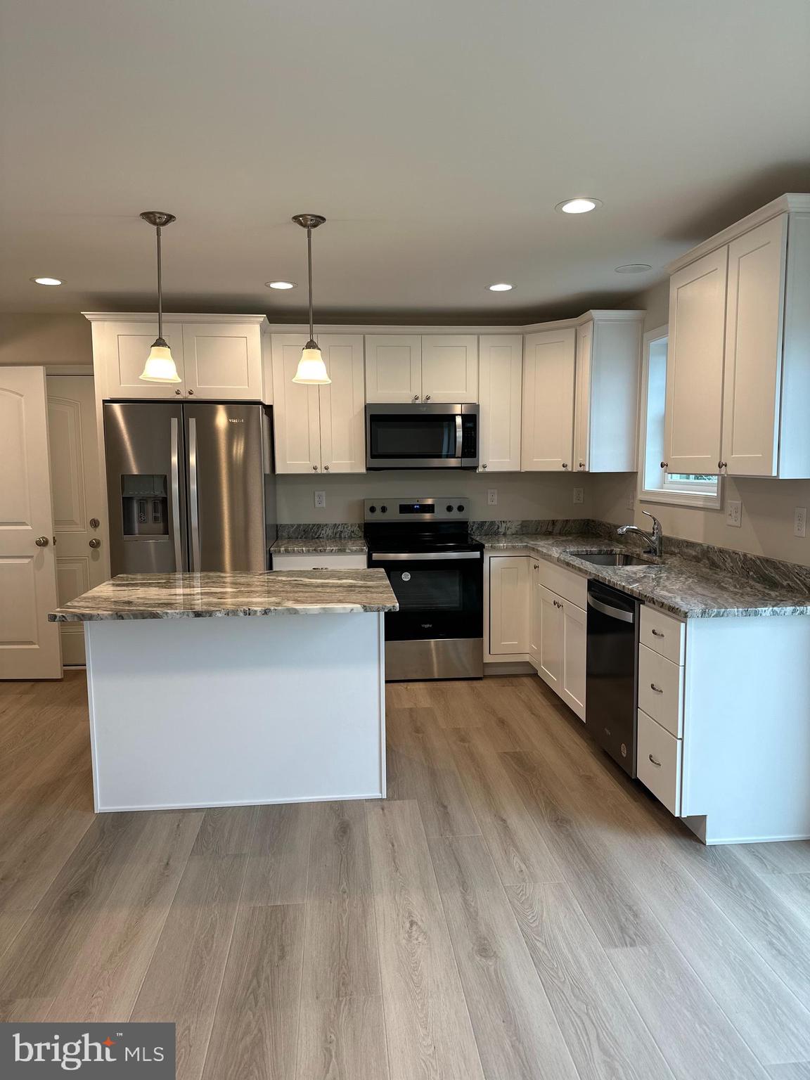 PRENTISS POINT - Residential Lease