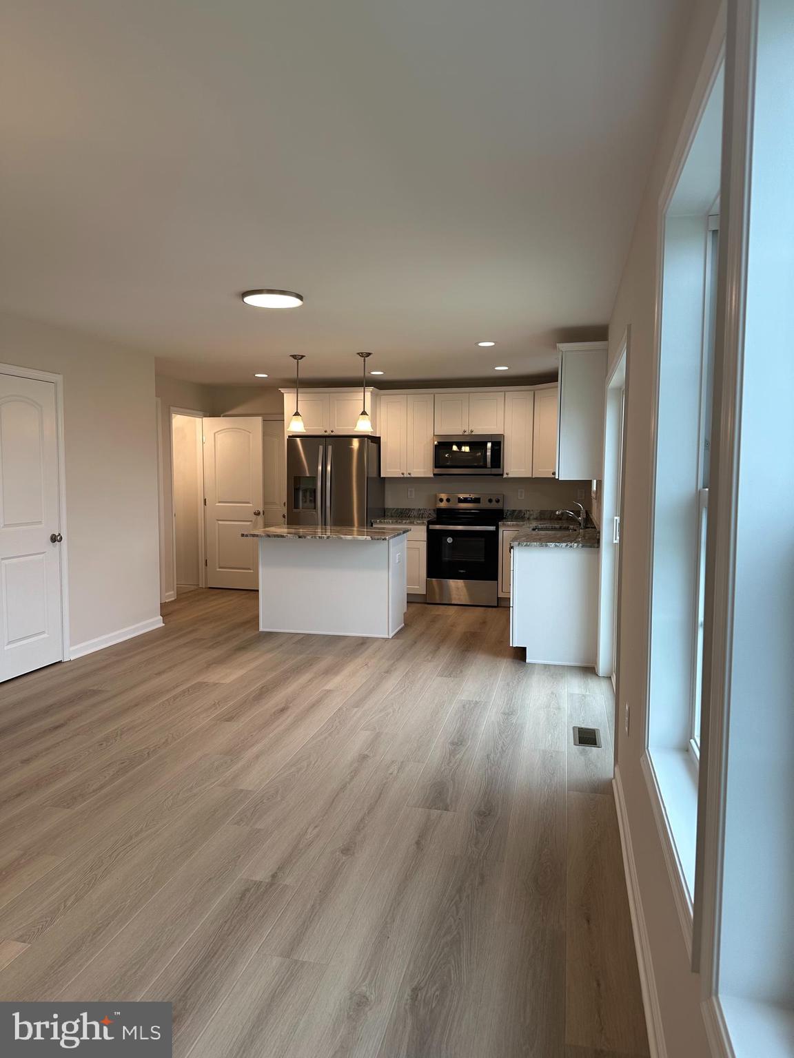 PRENTISS POINT - Residential Lease