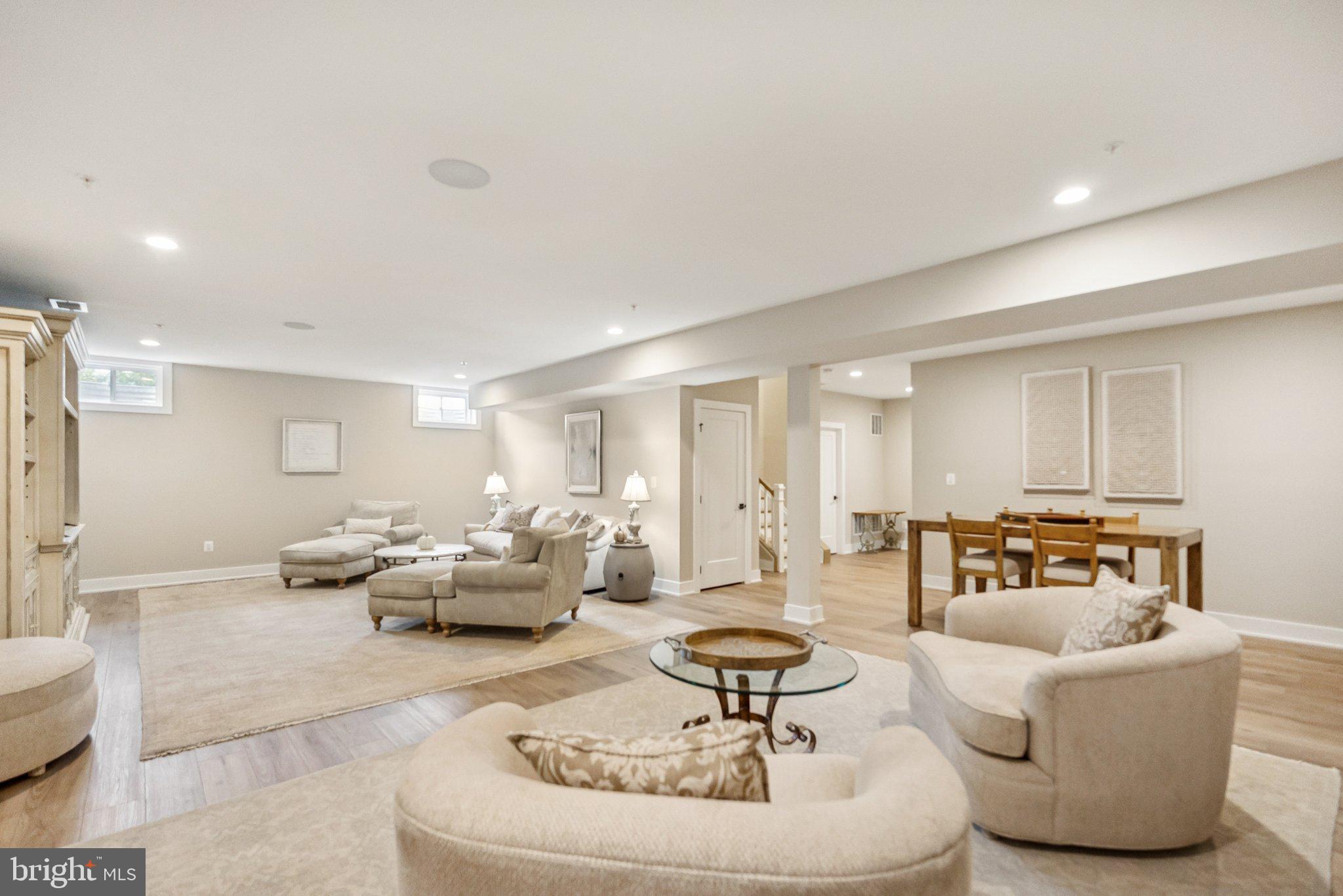 MT. PROSPECT - Residential