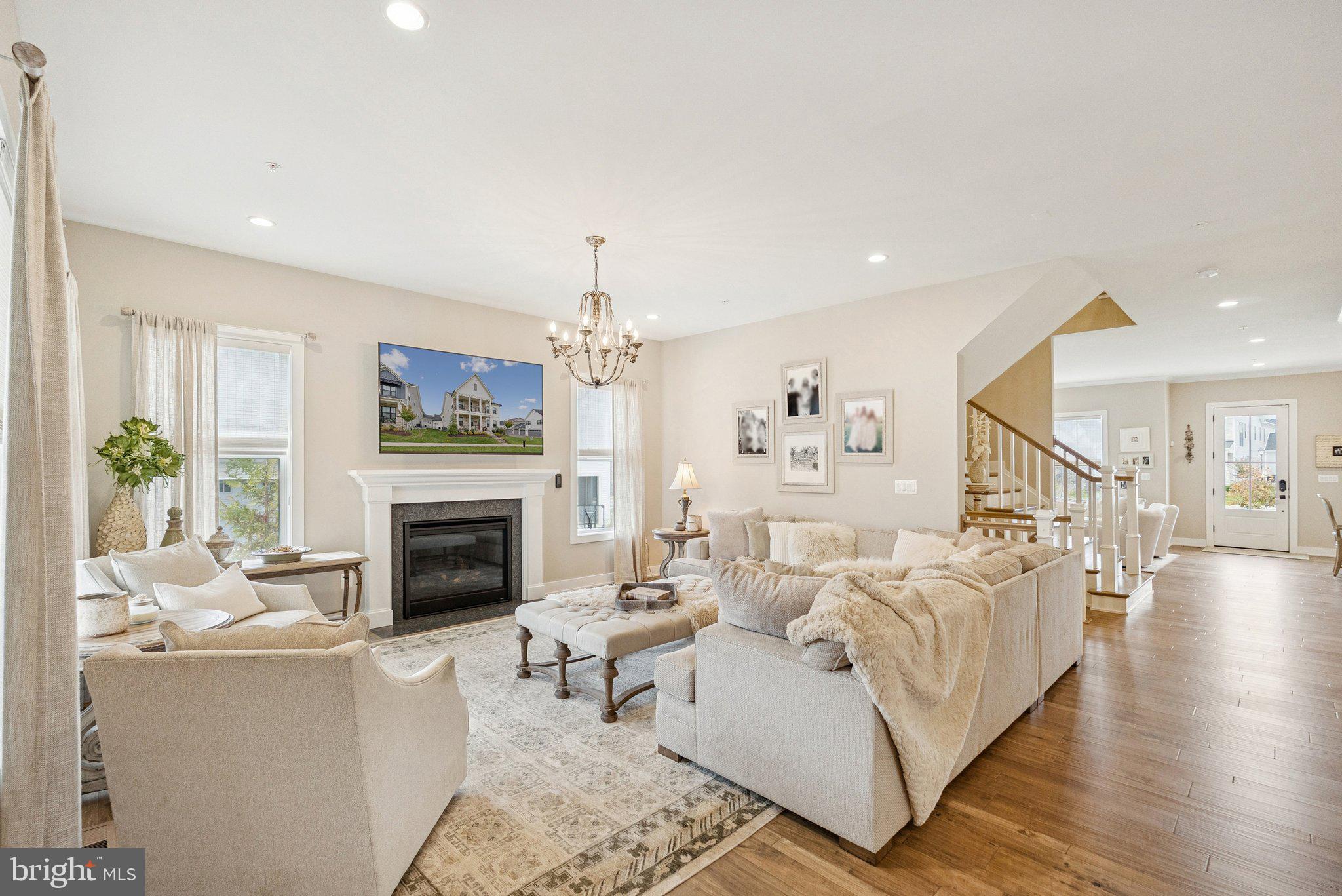 MT. PROSPECT - Residential