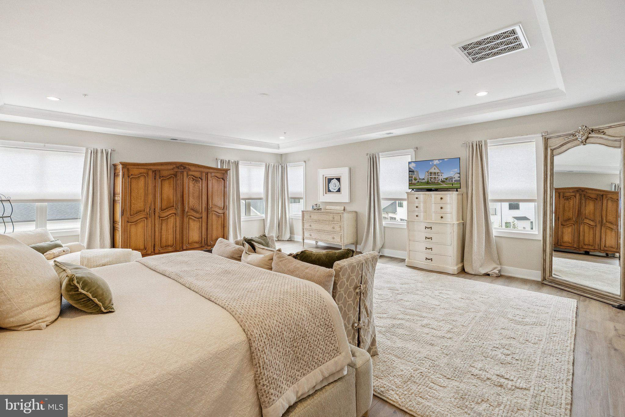 MT. PROSPECT - Residential