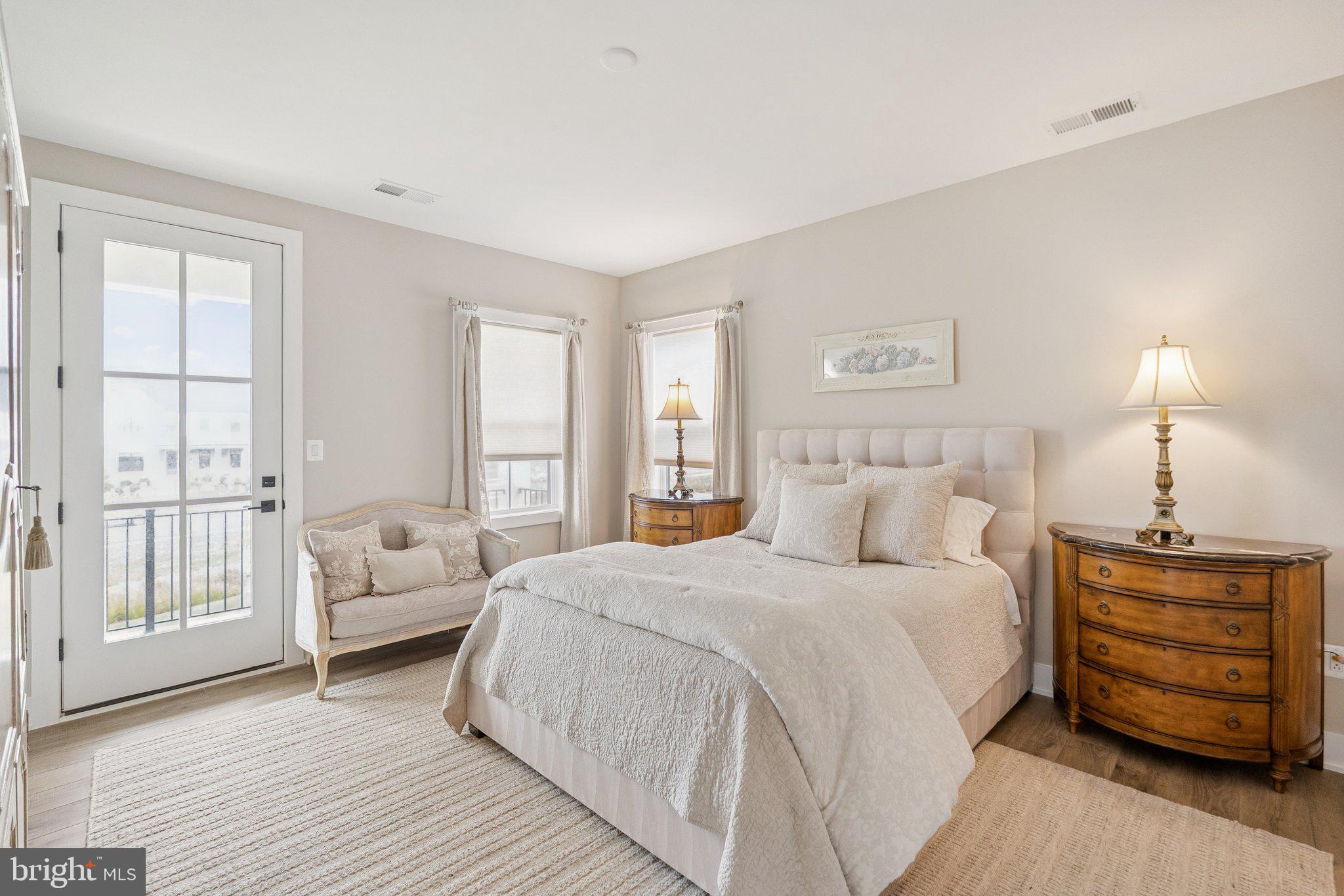 MT. PROSPECT - Residential