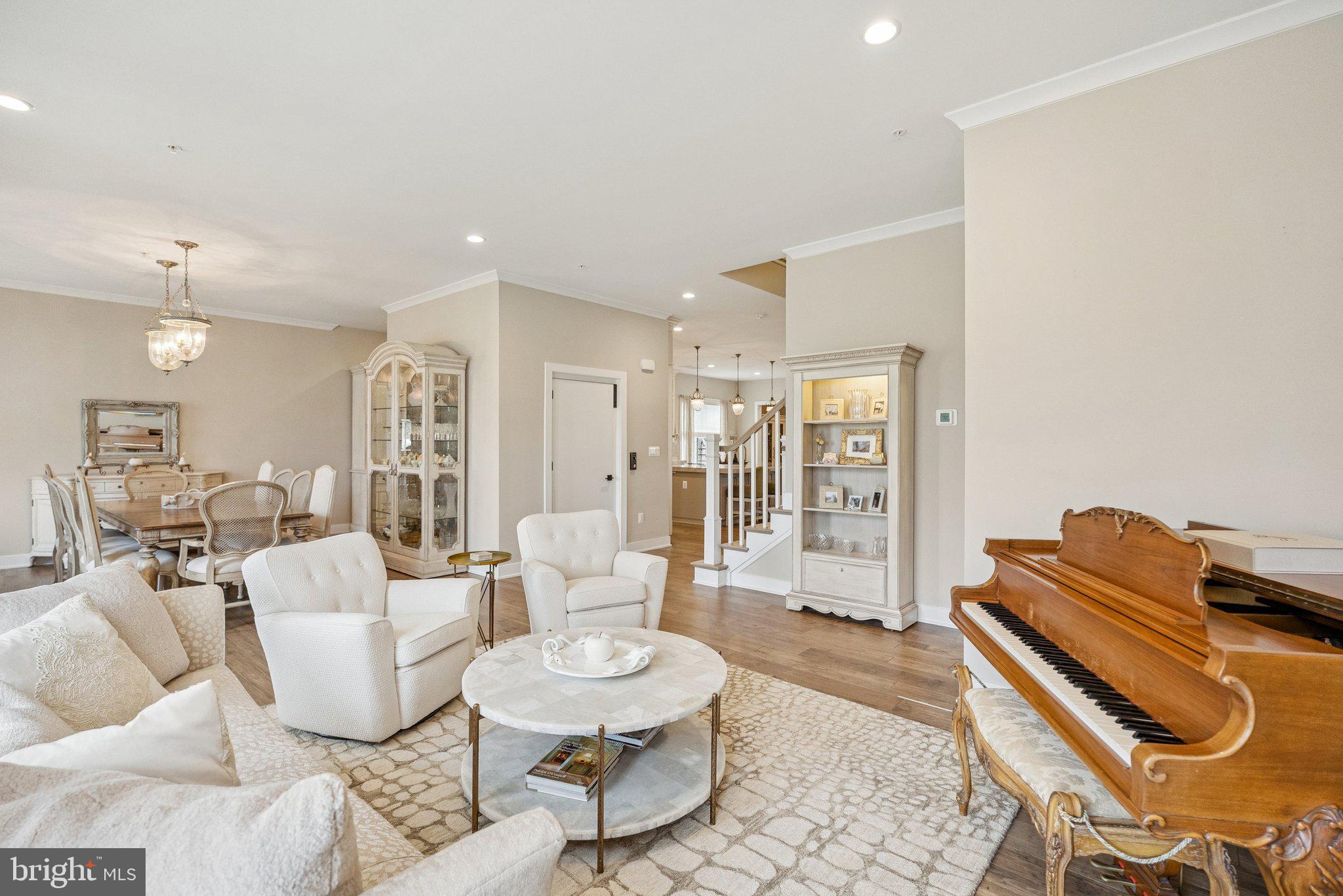 MT. PROSPECT - Residential