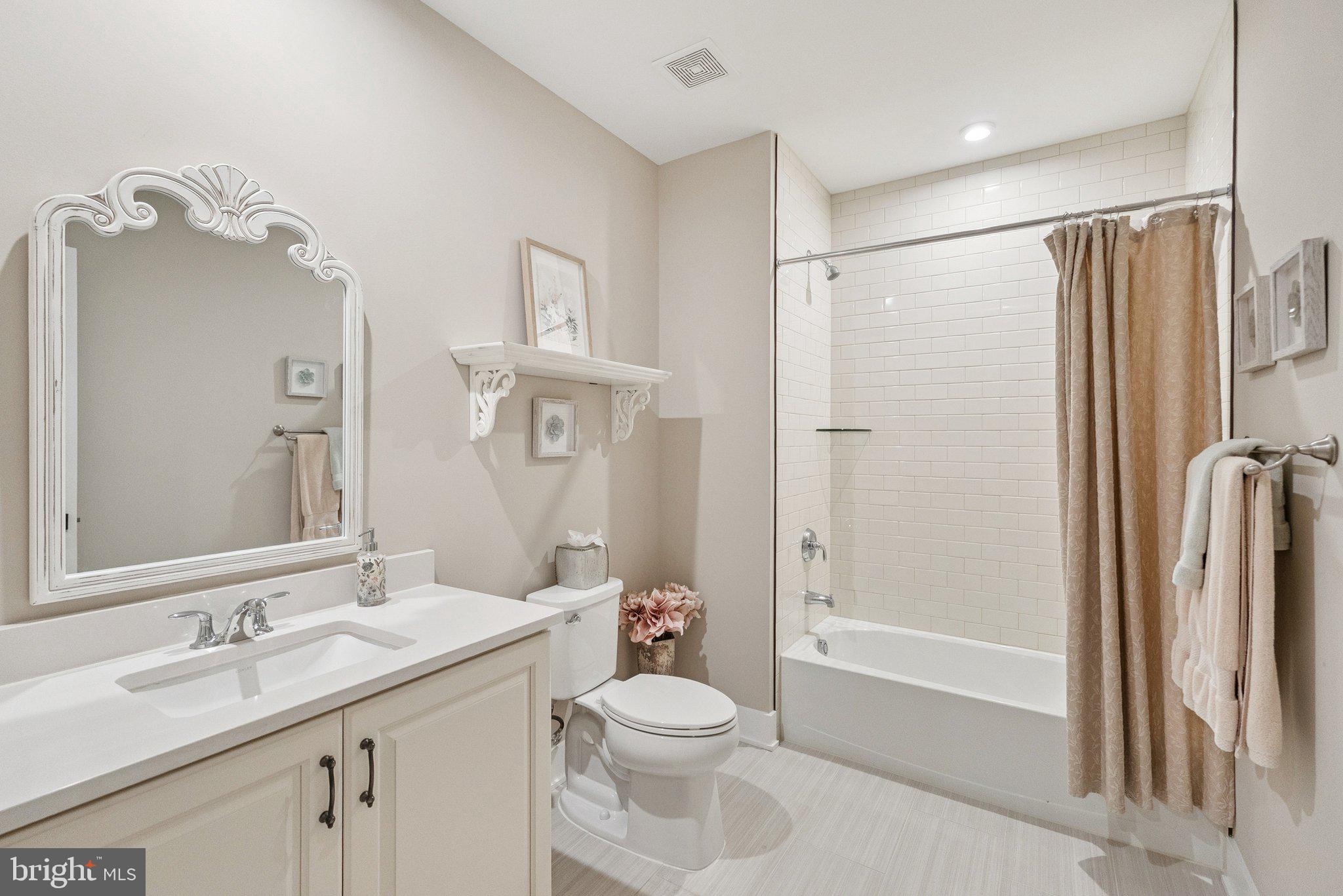 MT. PROSPECT - Residential