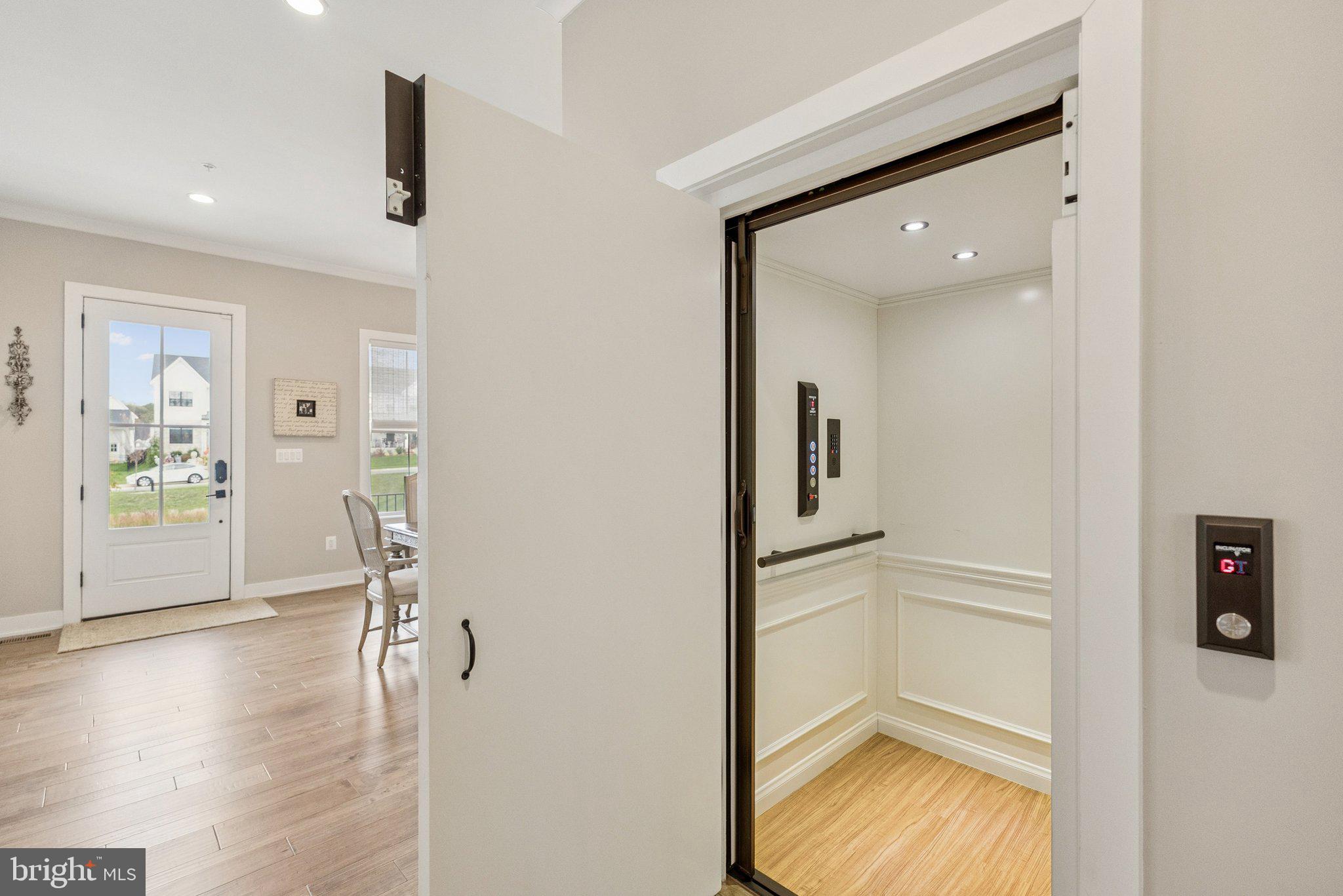 MT. PROSPECT - Residential