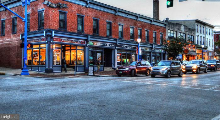 131 BRIDGE STREET 1B-1-1327