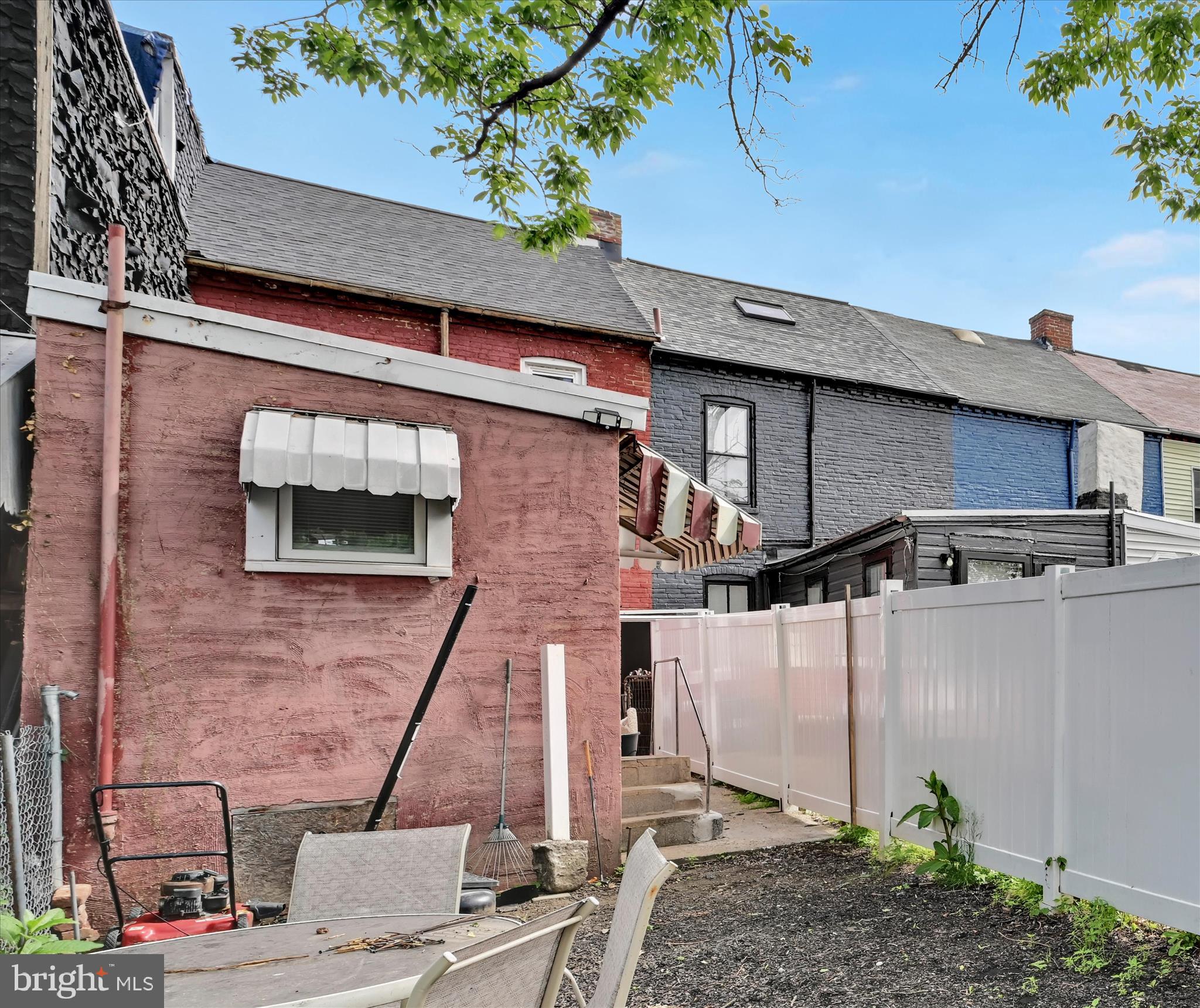 8TH WARD - Residential
