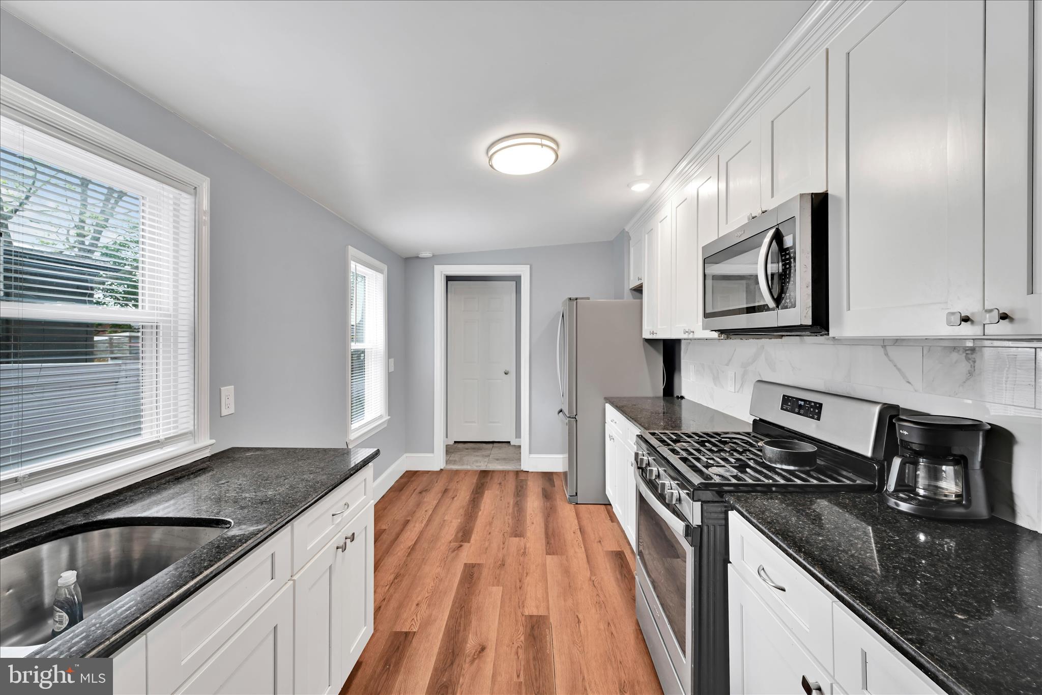 8TH WARD - Residential