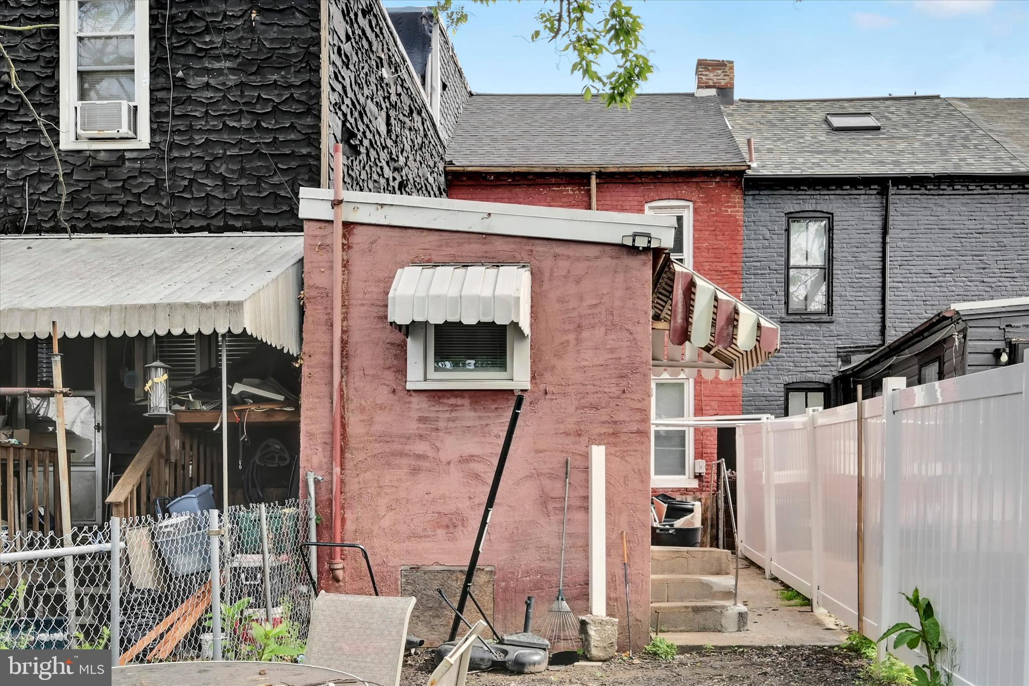 8TH WARD - Residential