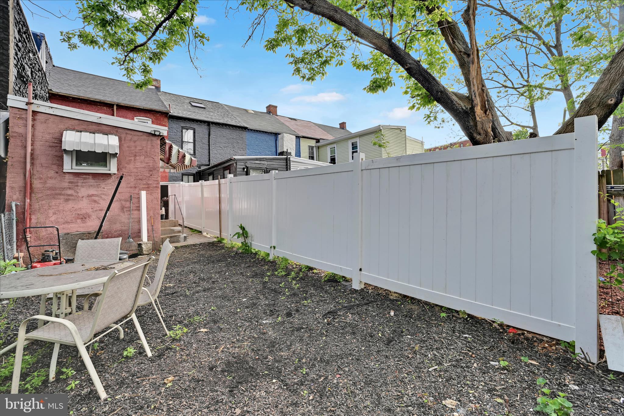 8TH WARD - Residential