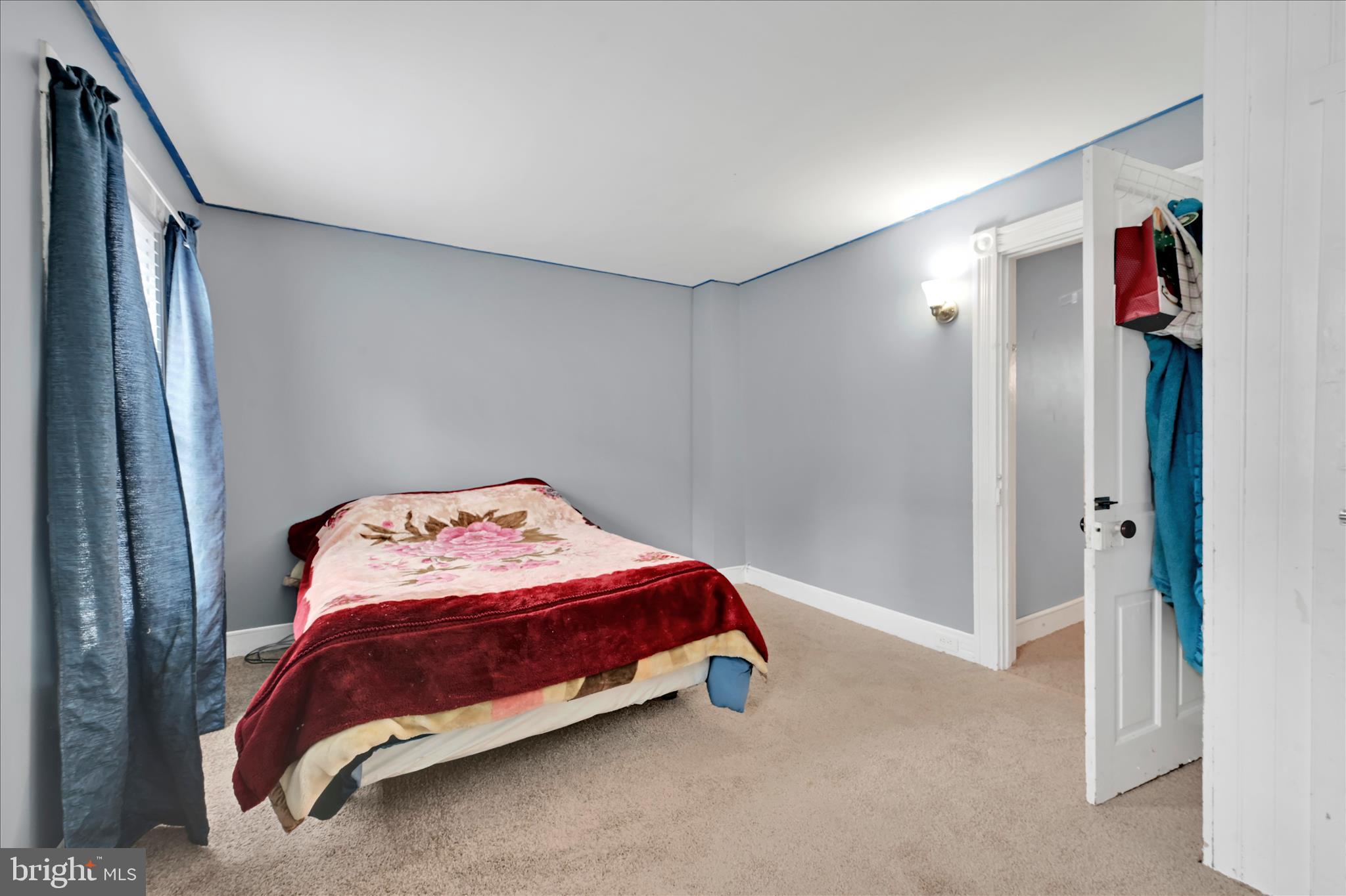 8TH WARD - Residential