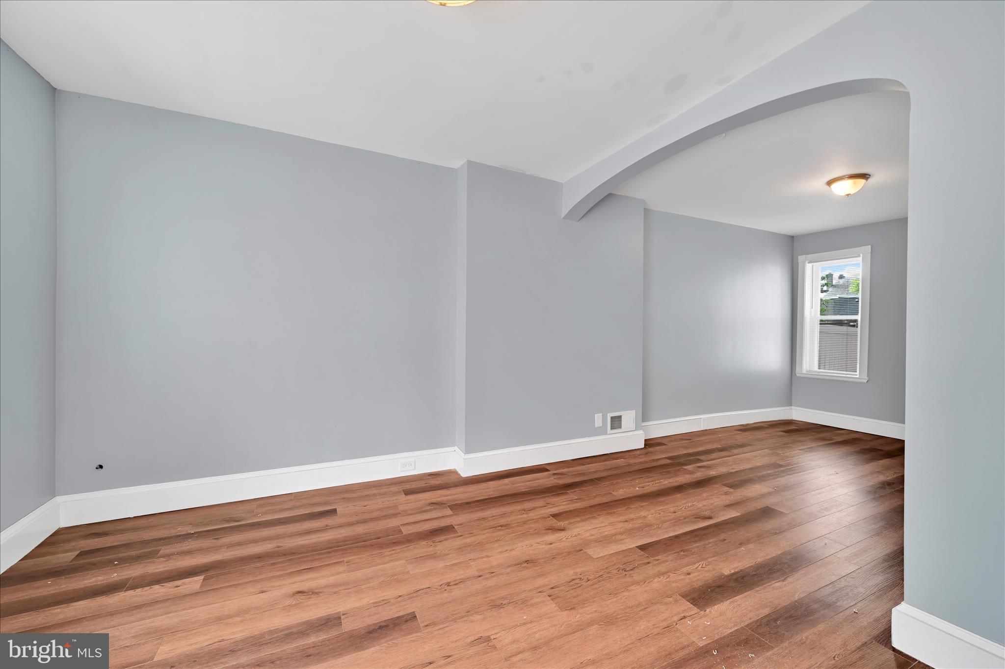 8TH WARD - Residential