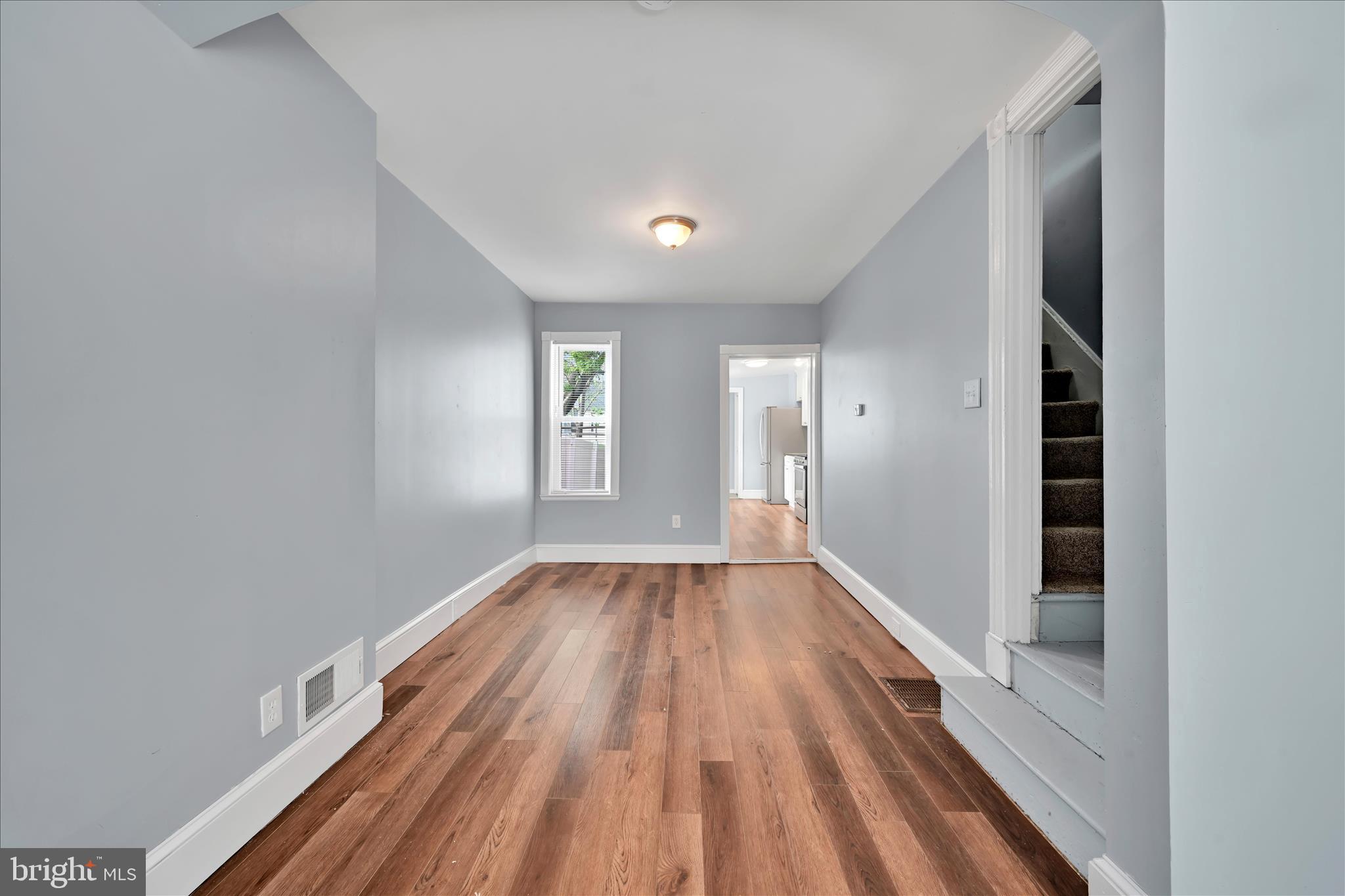 8TH WARD - Residential