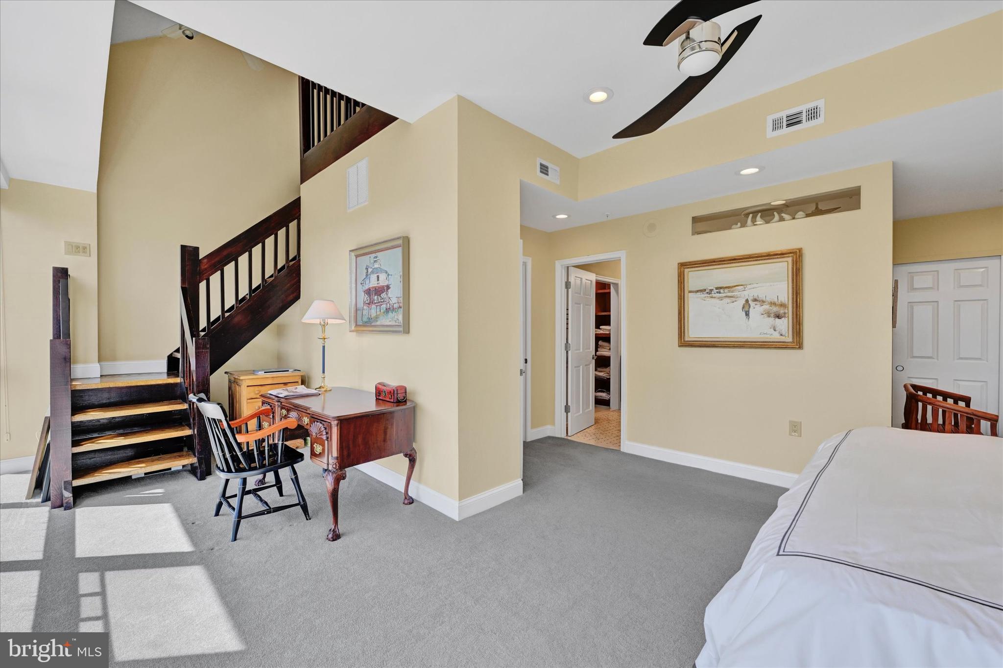 TUSCANY-CANTERBURY - Residential