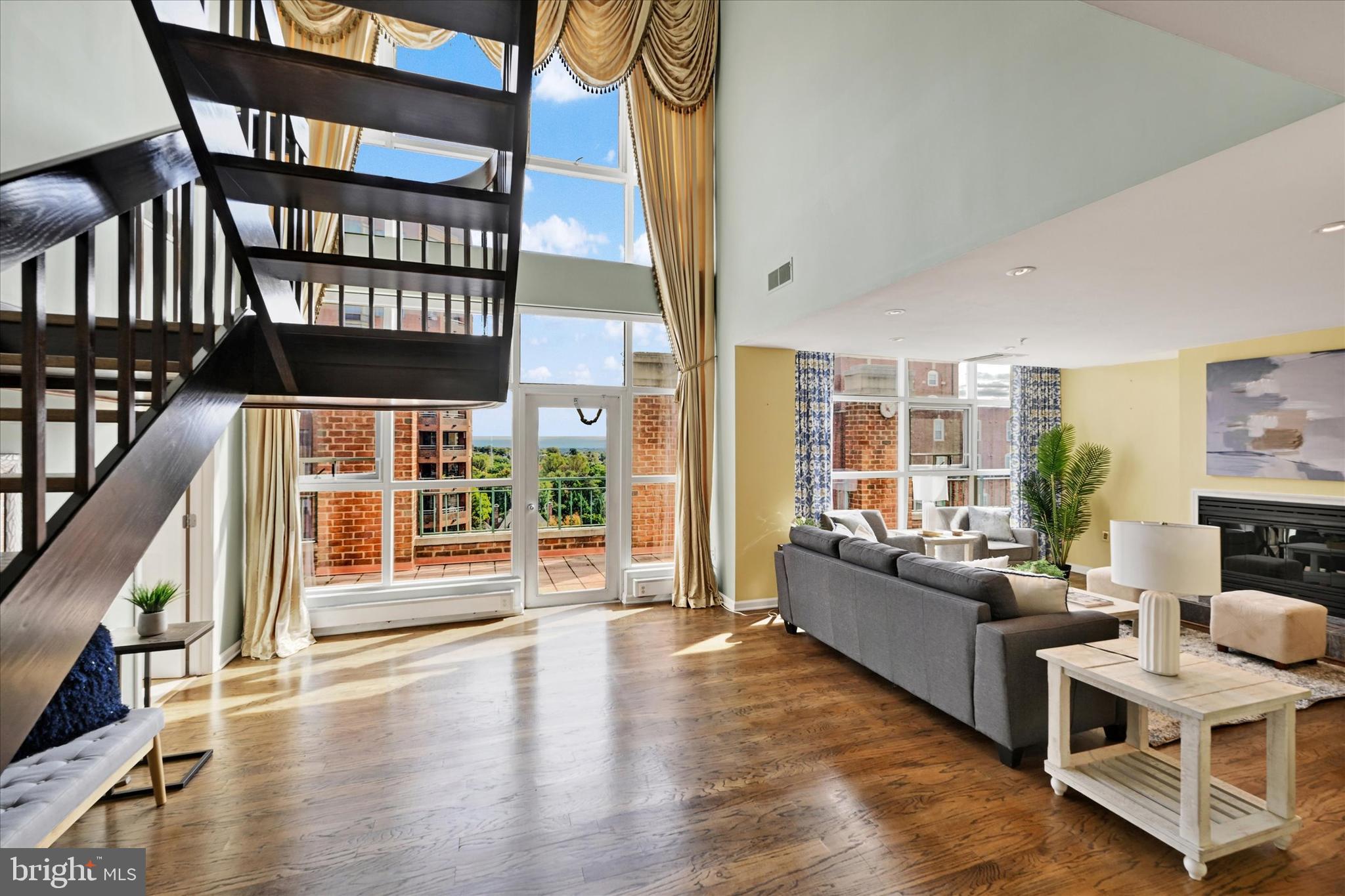 TUSCANY-CANTERBURY - Residential