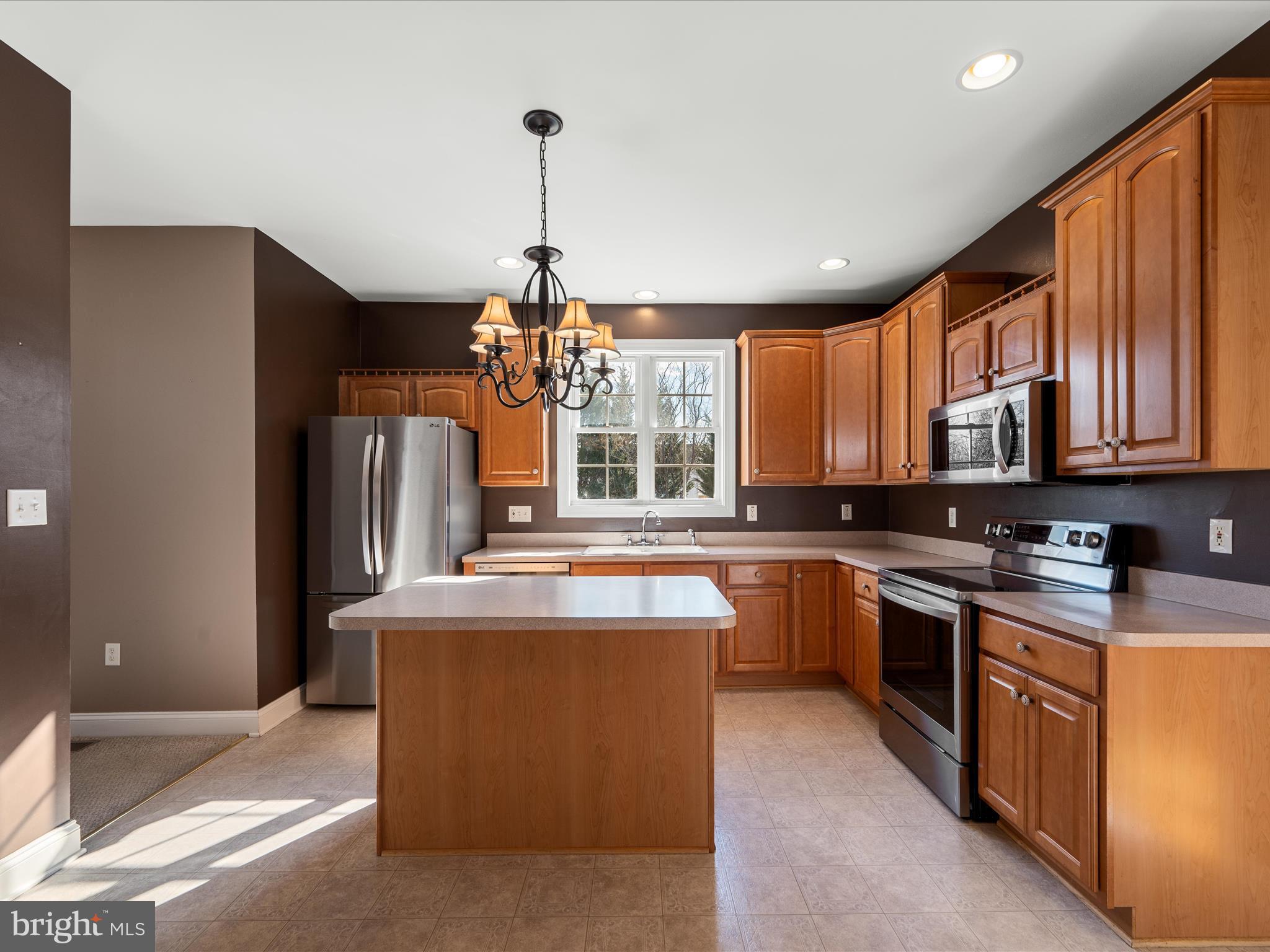 CANTER ESTATES - Residential