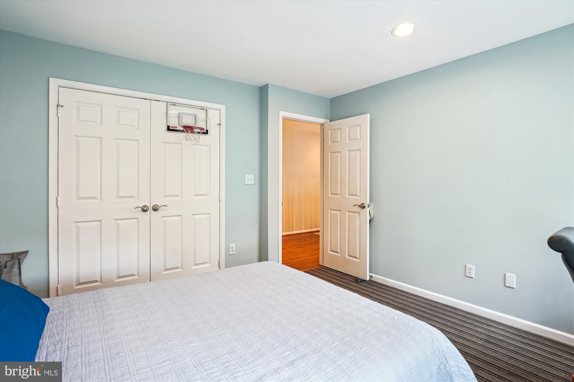 PINEY GLEN VILLAGE - Residential