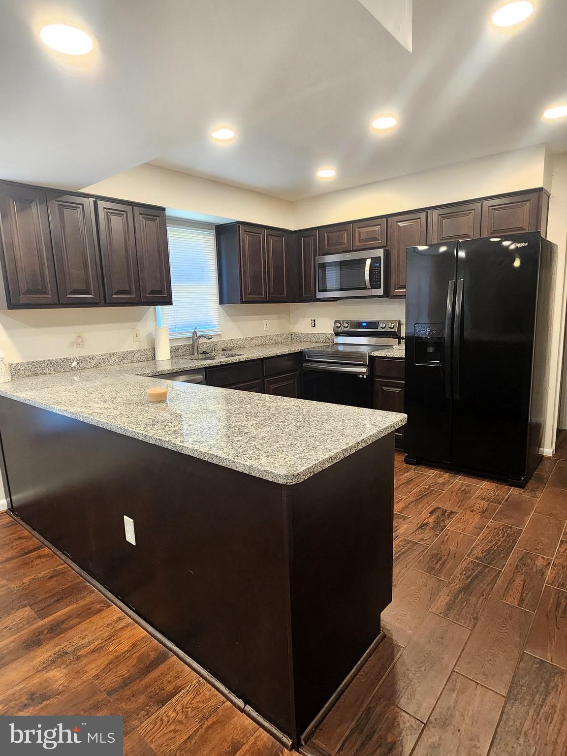 CLINTON WOODS - Residential Lease