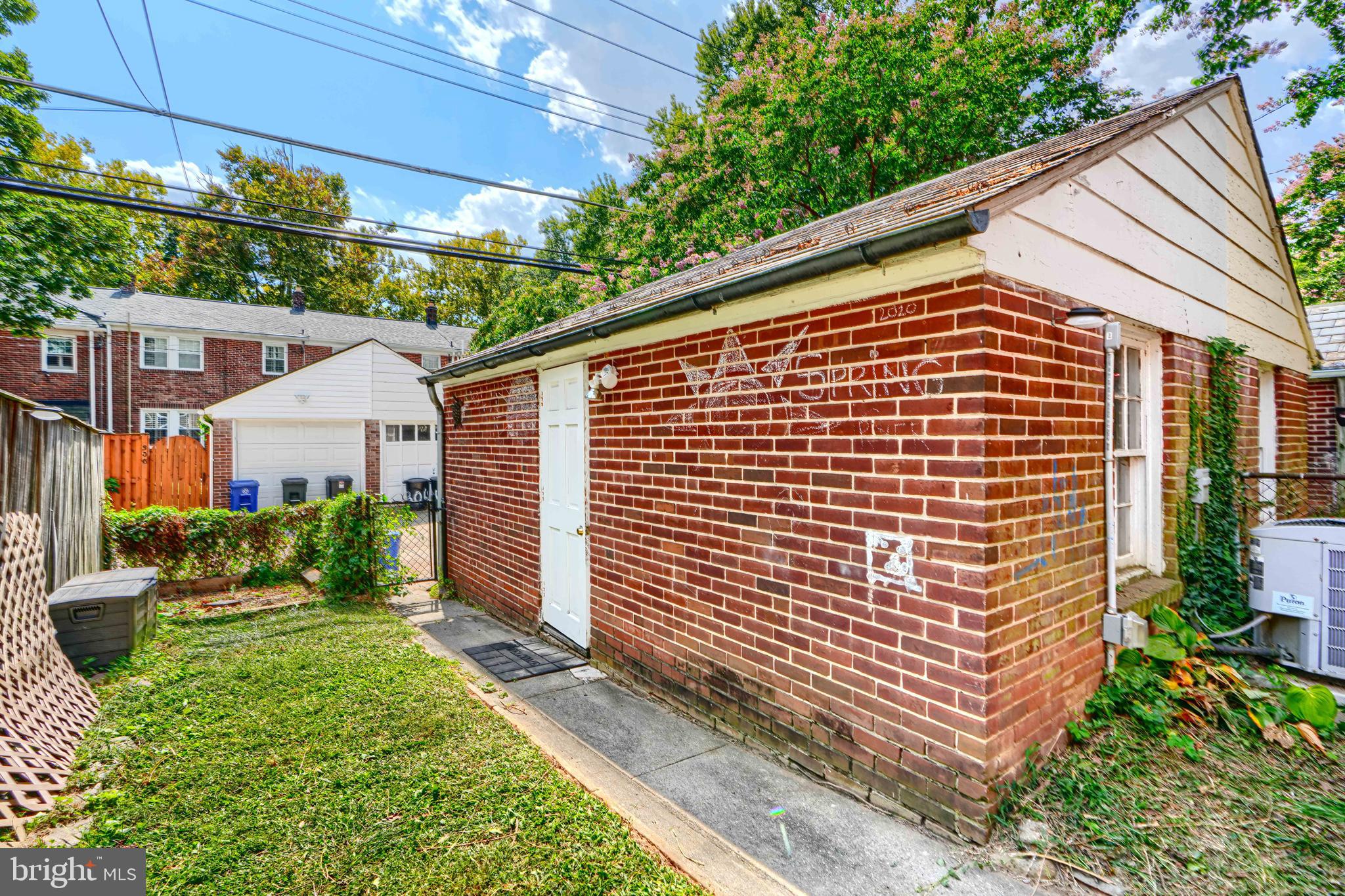 RODGERS FORGE - Residential