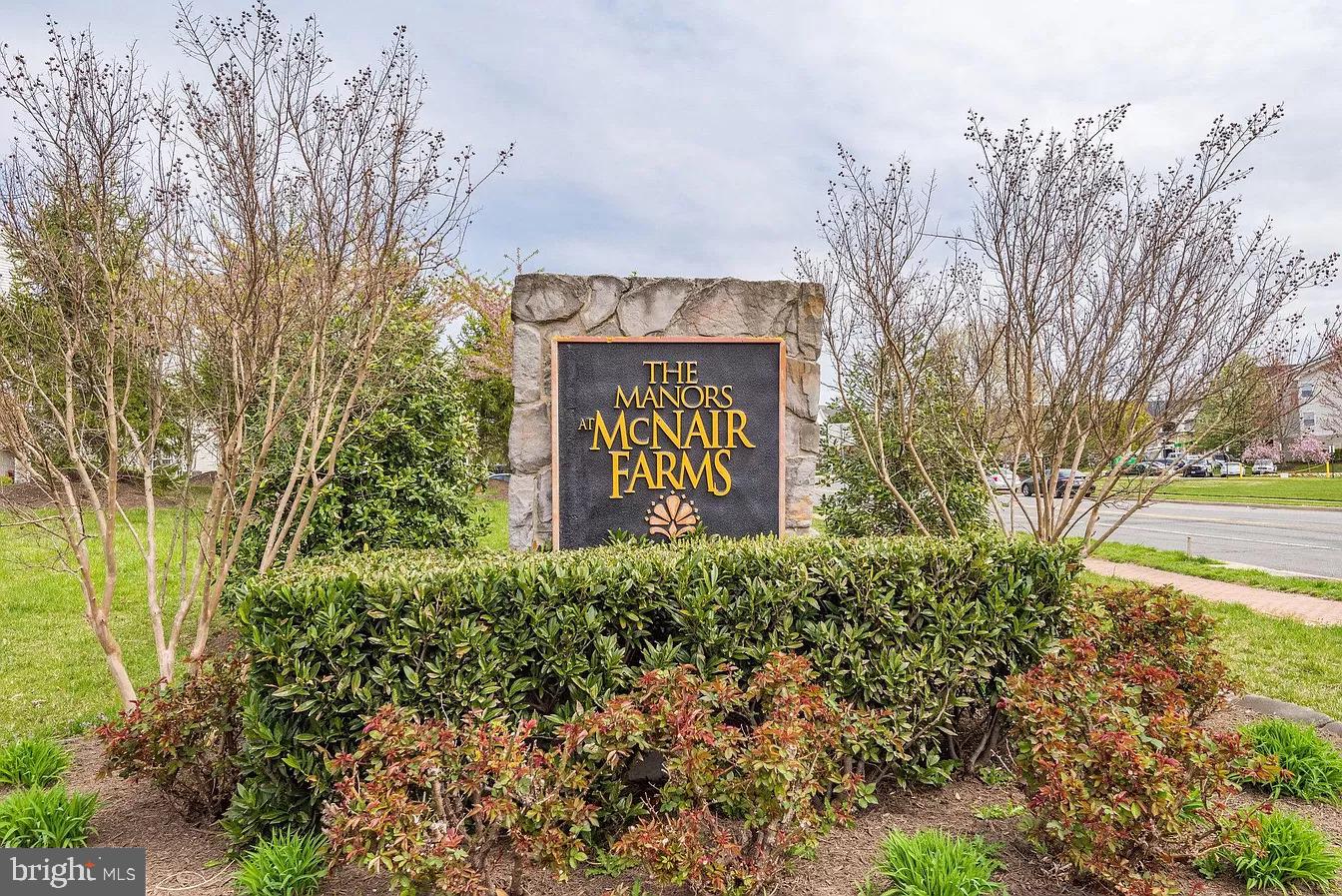 MANORS AT MCNAIR FARMS - Residential