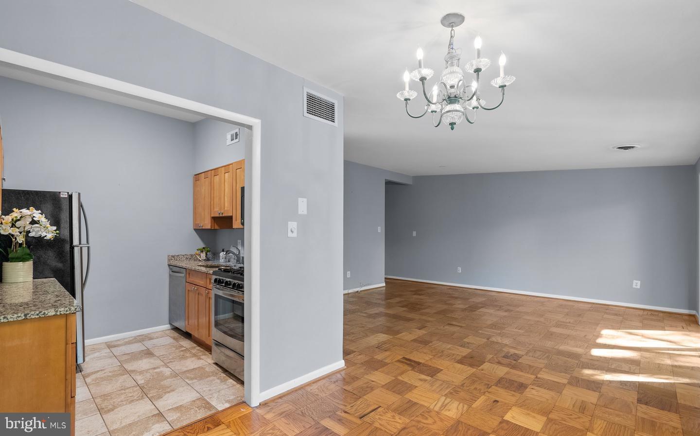 GROSVENOR PARK - Residential Lease