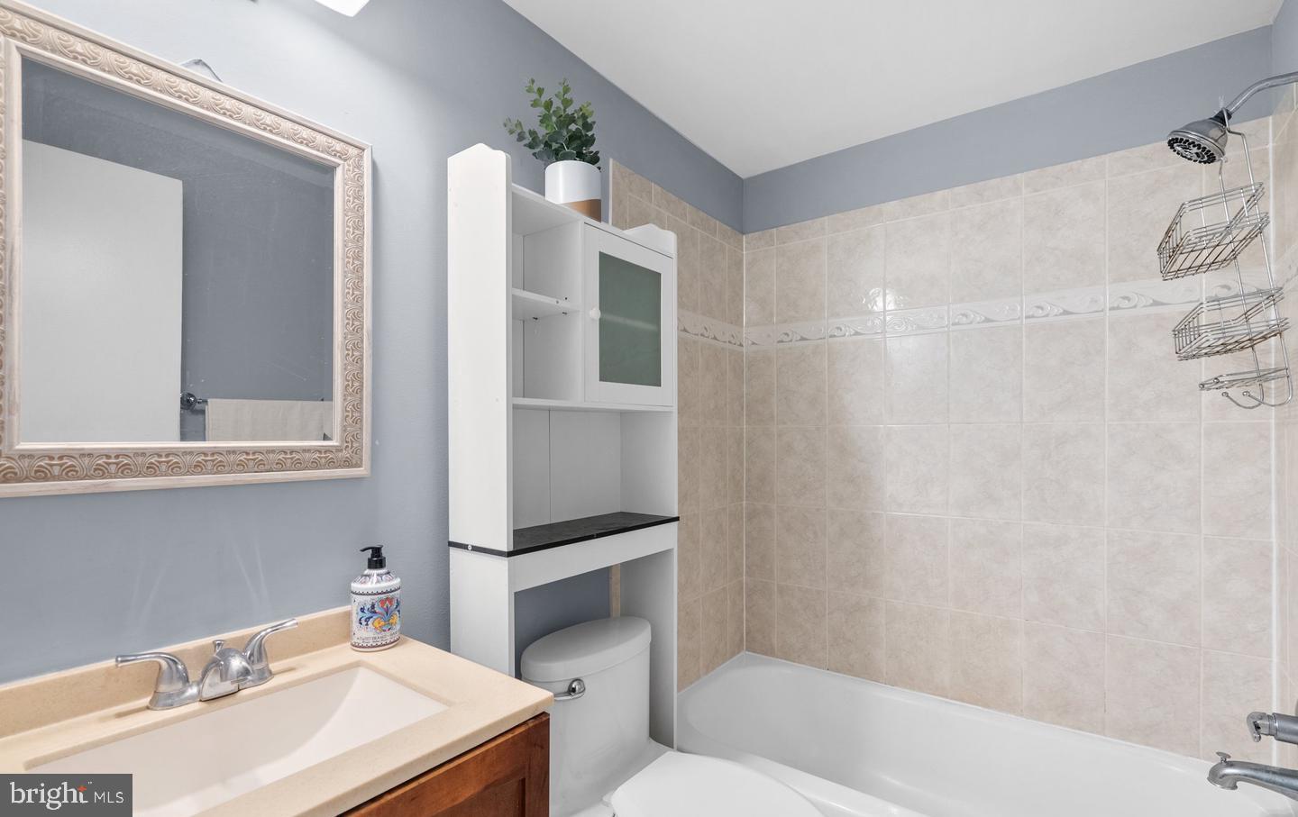 GROSVENOR PARK - Residential Lease