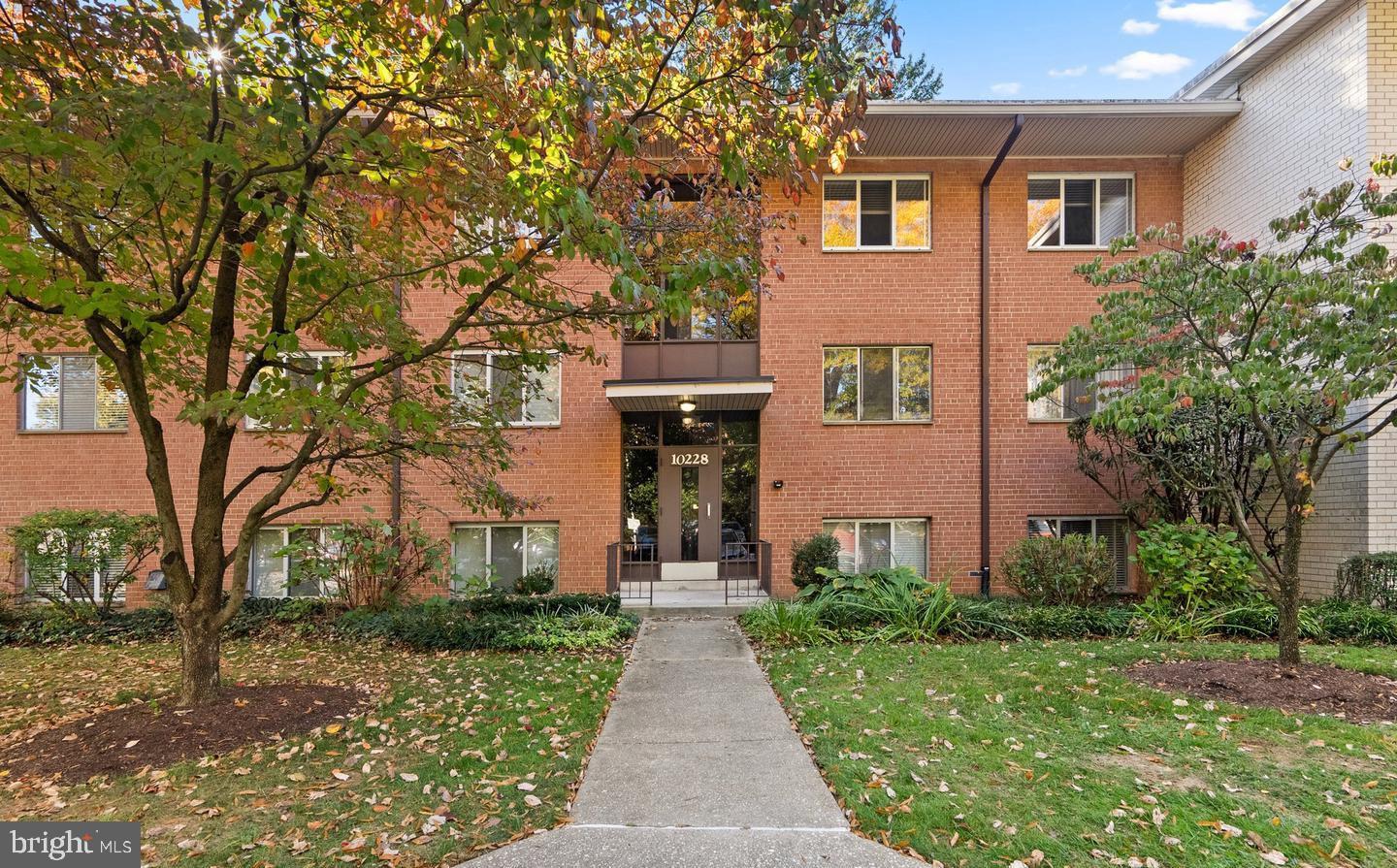 GROSVENOR PARK - Residential Lease