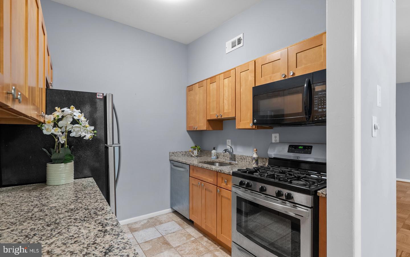 GROSVENOR PARK - Residential Lease