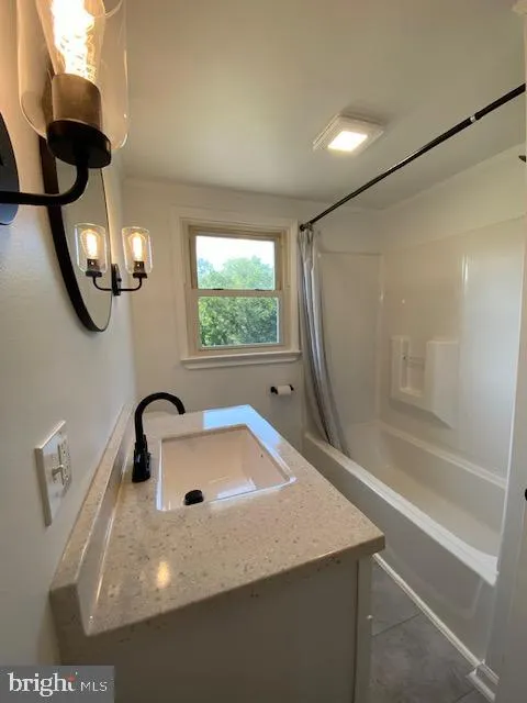 Pottstown, Pennsylvania 19465, United States, 4 Bedrooms Bedrooms, ,1 BathroomBathrooms,Residential,Pending,186692