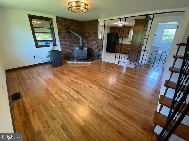 Pottstown, Pennsylvania 19465, United States, 4 Bedrooms Bedrooms, ,1 BathroomBathrooms,Residential,Pending,186692