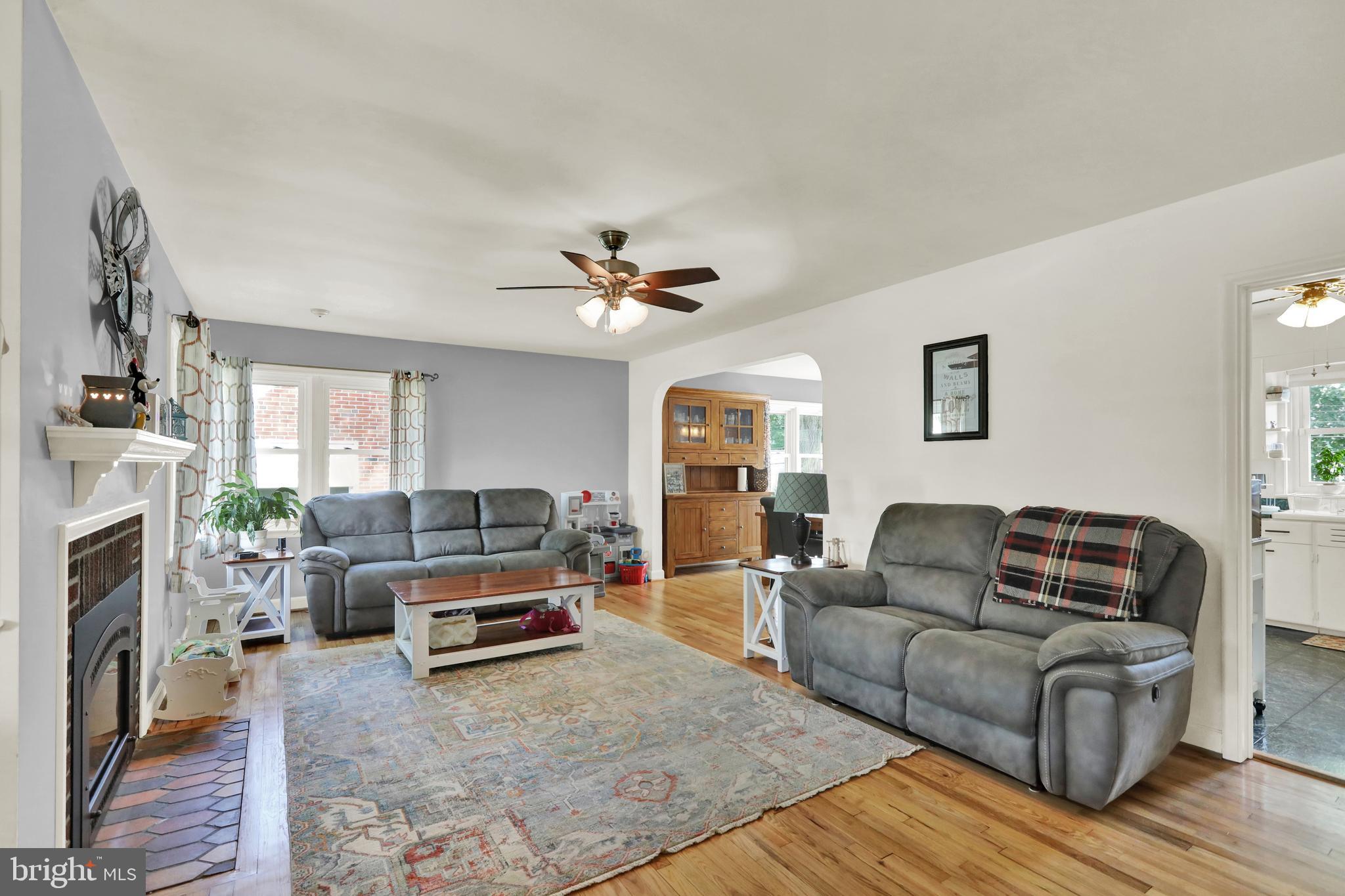211 OPAL AVENUE
