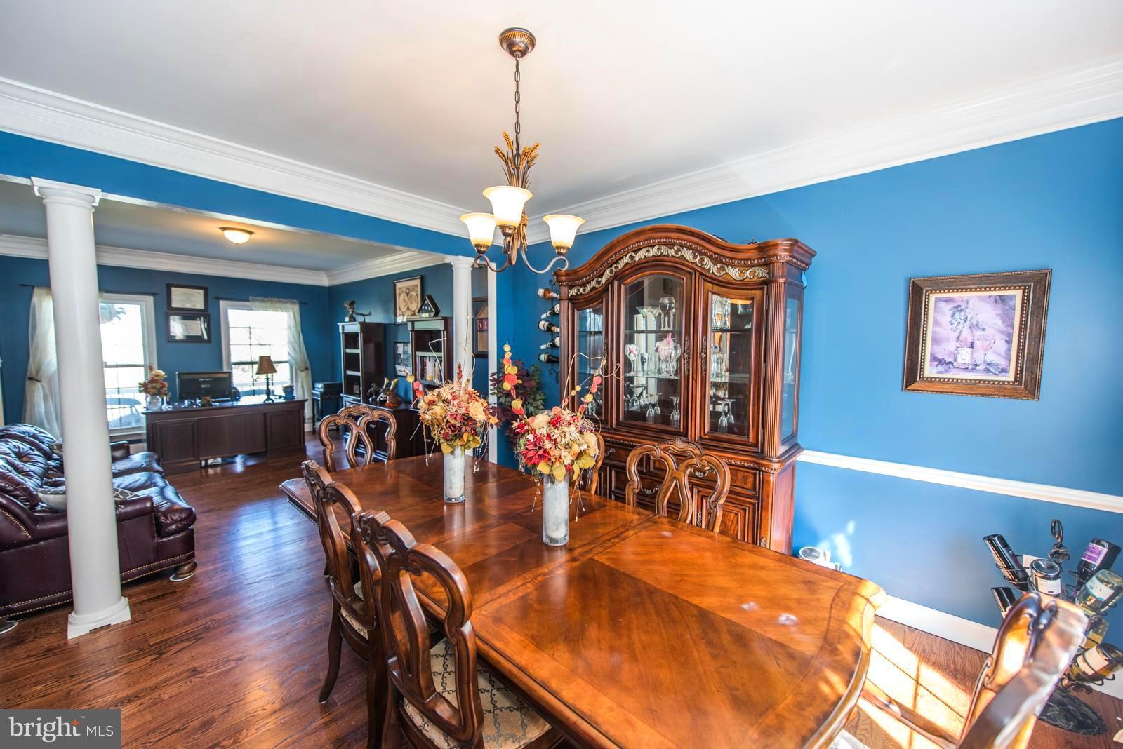 MEADOW BROOK - Residential