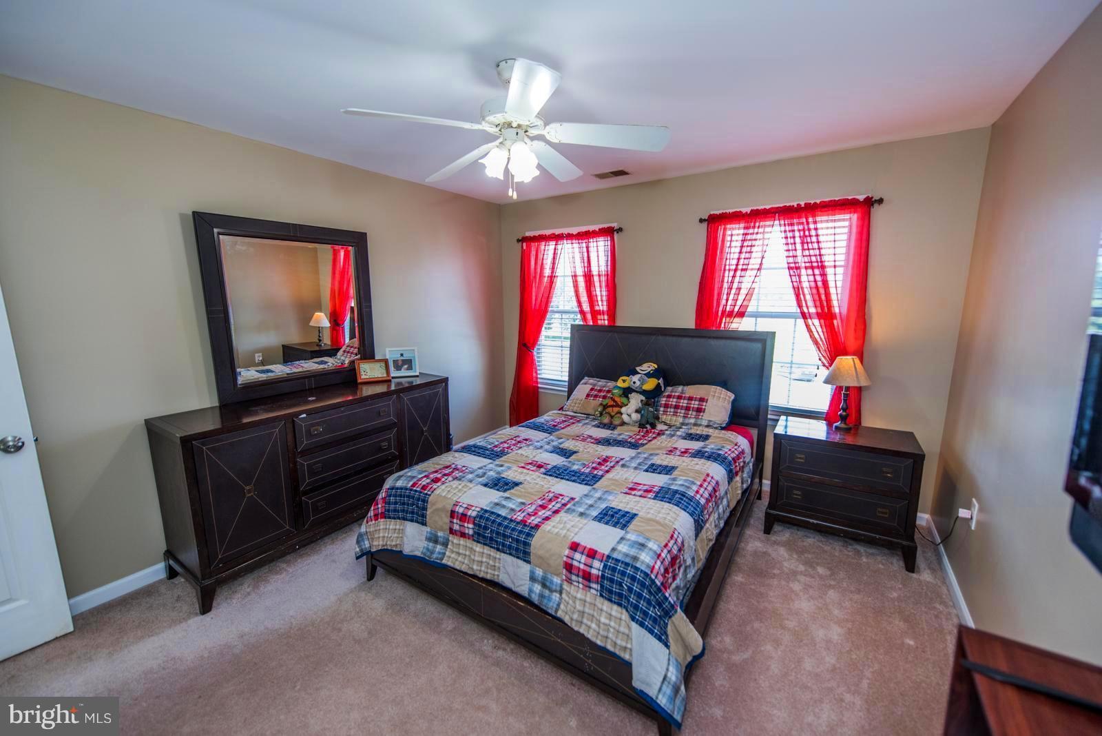 MEADOW BROOK - Residential